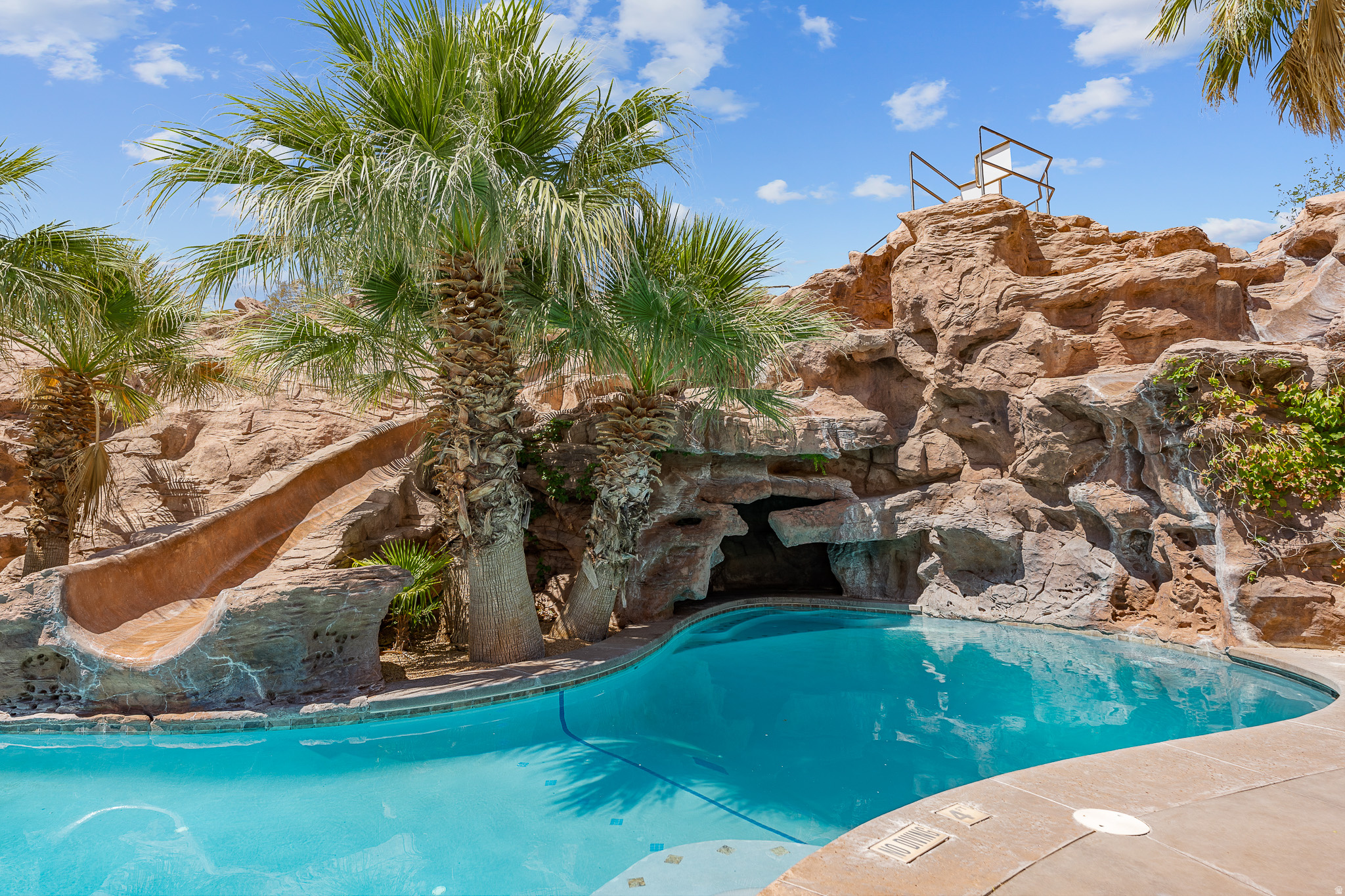 main property photo 58