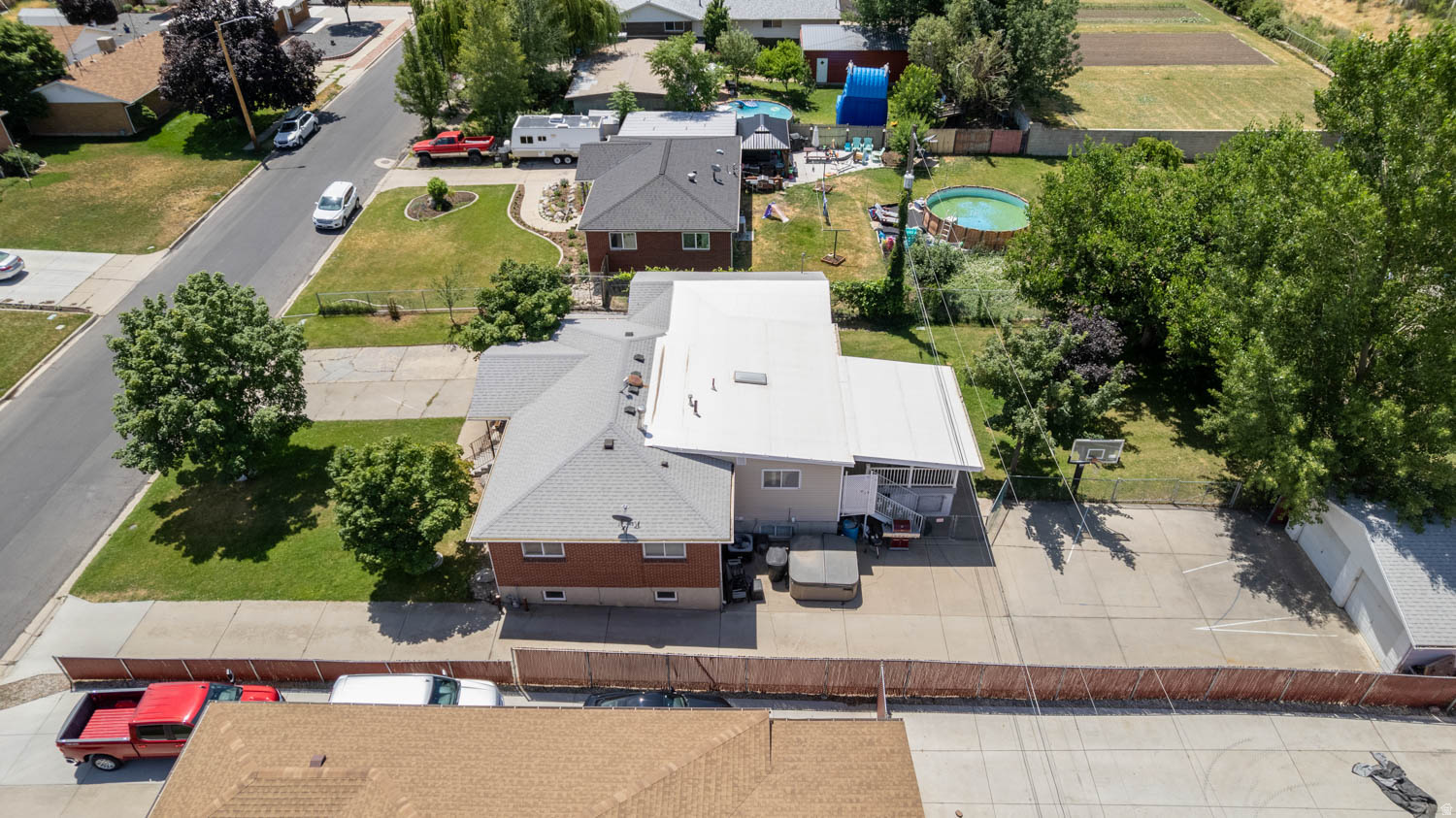main property photo 46