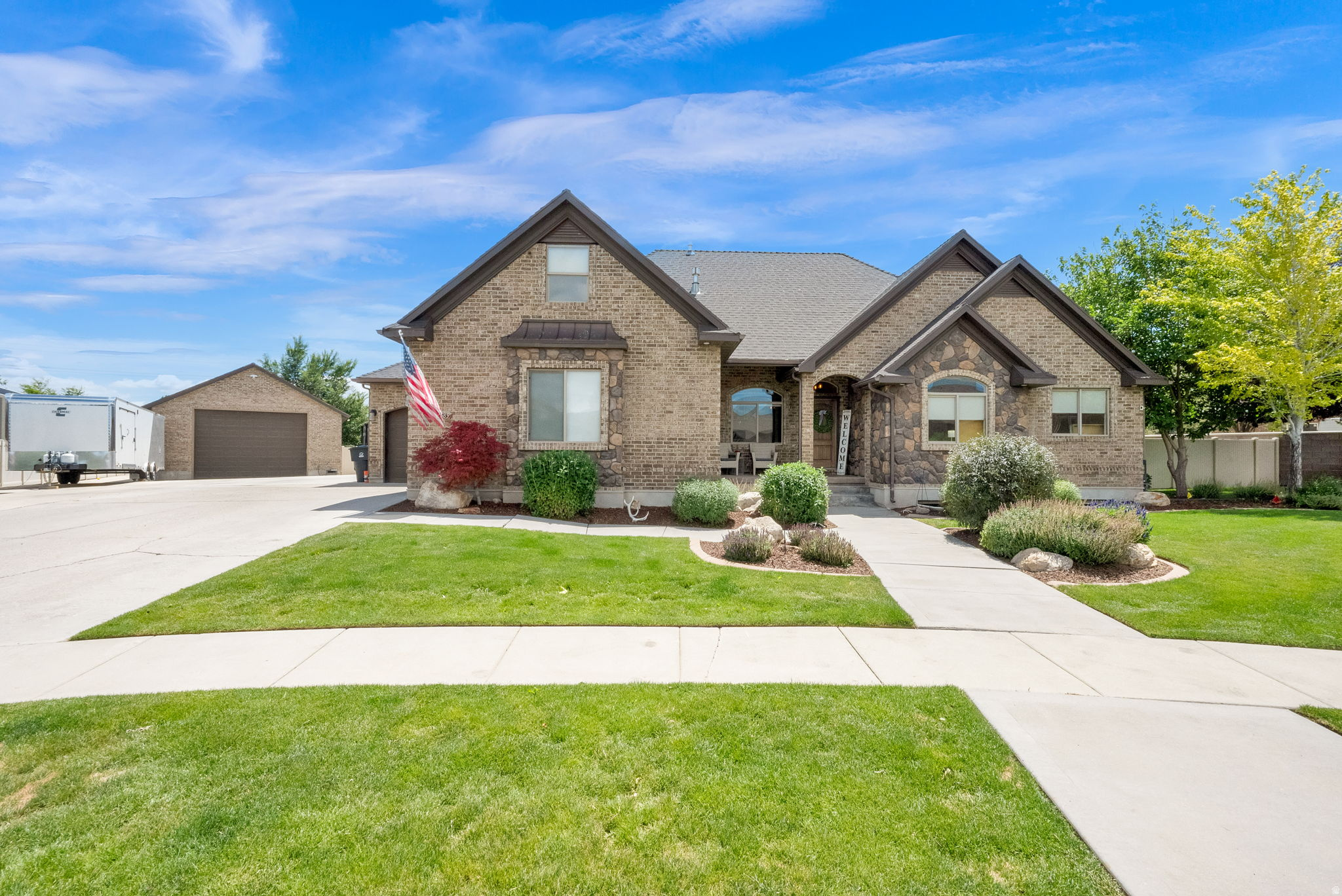 main property photo 0