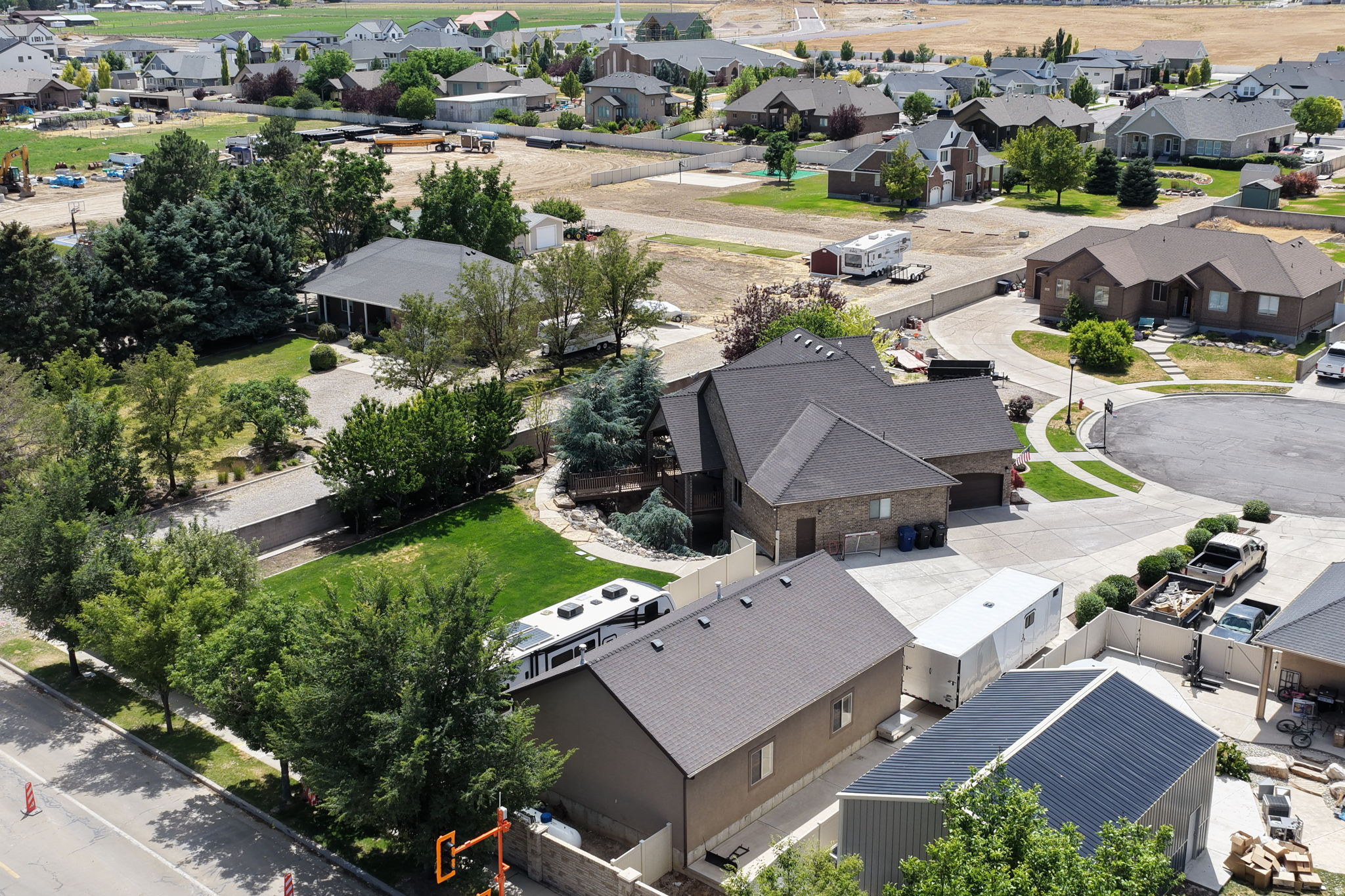 main property photo 38