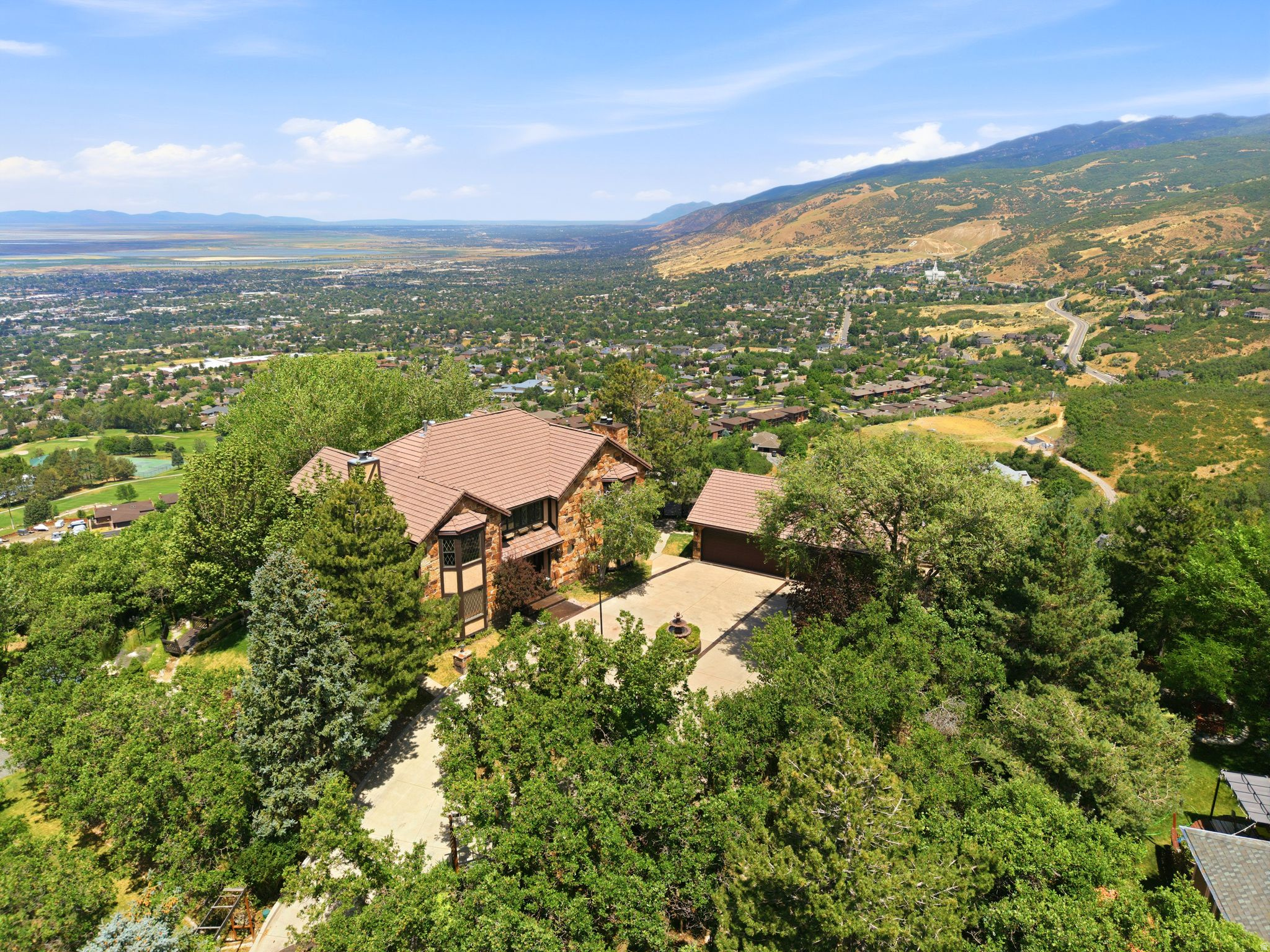 main property photo 0