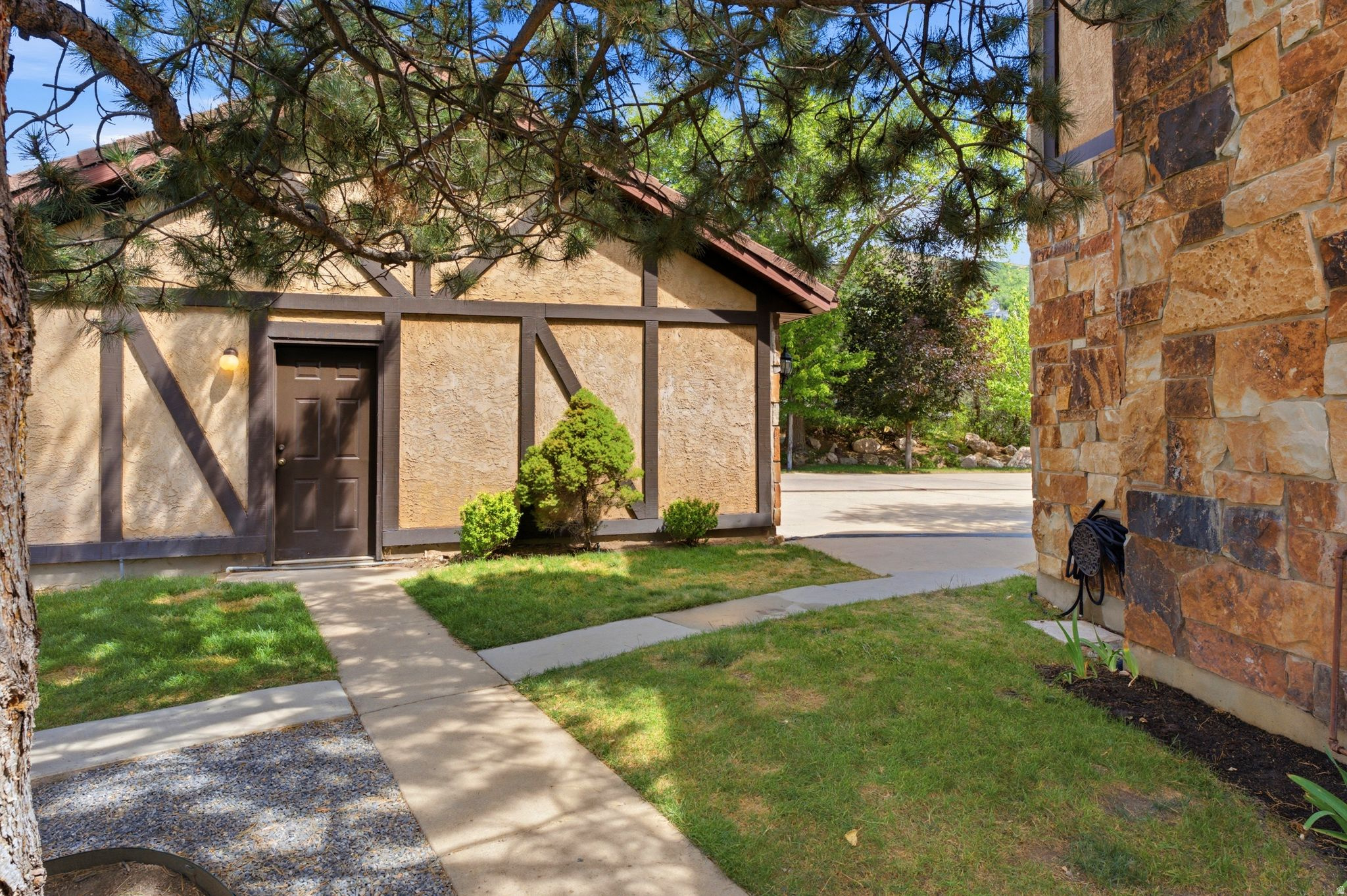 main property photo 95