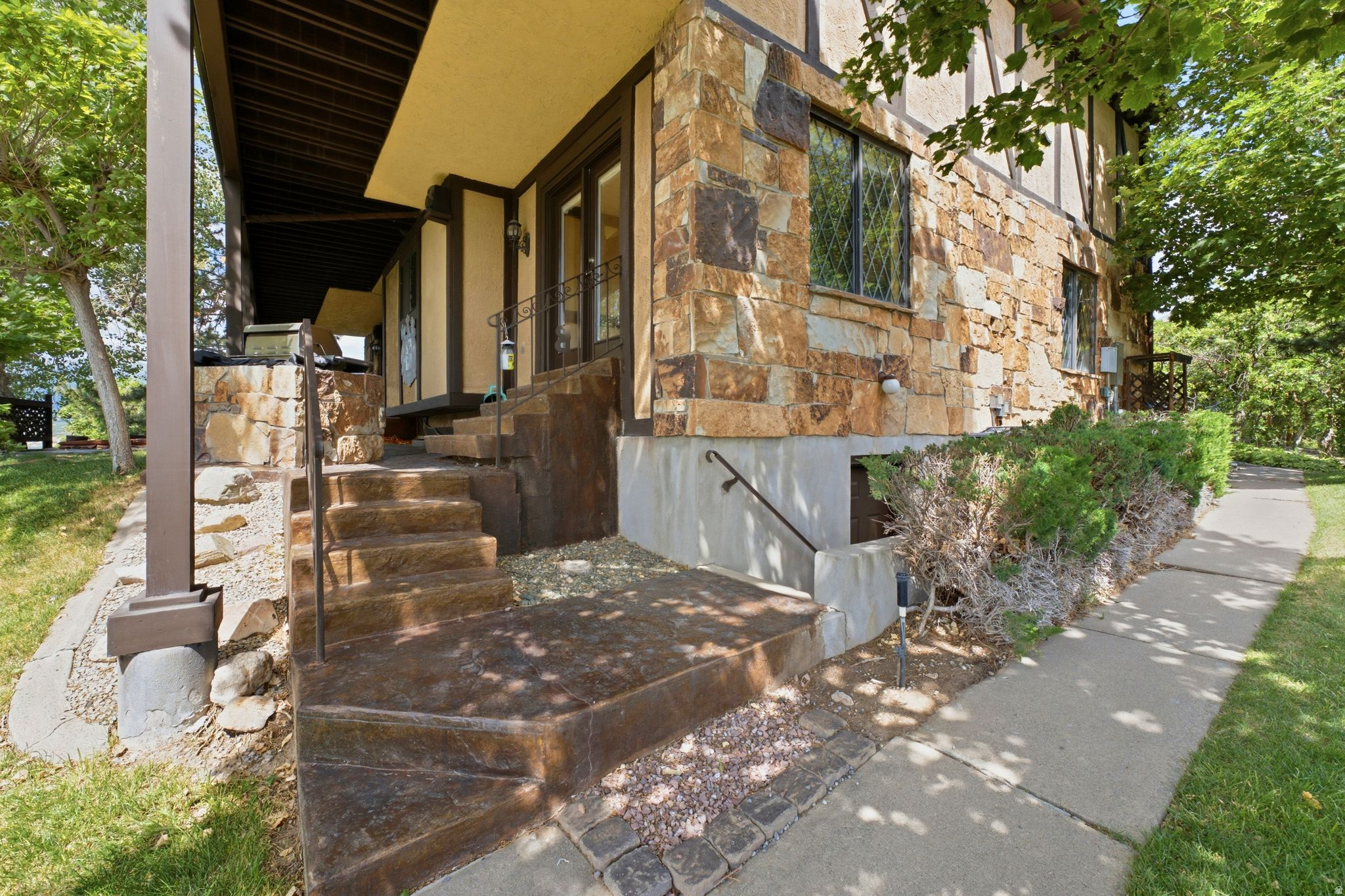 main property photo 96