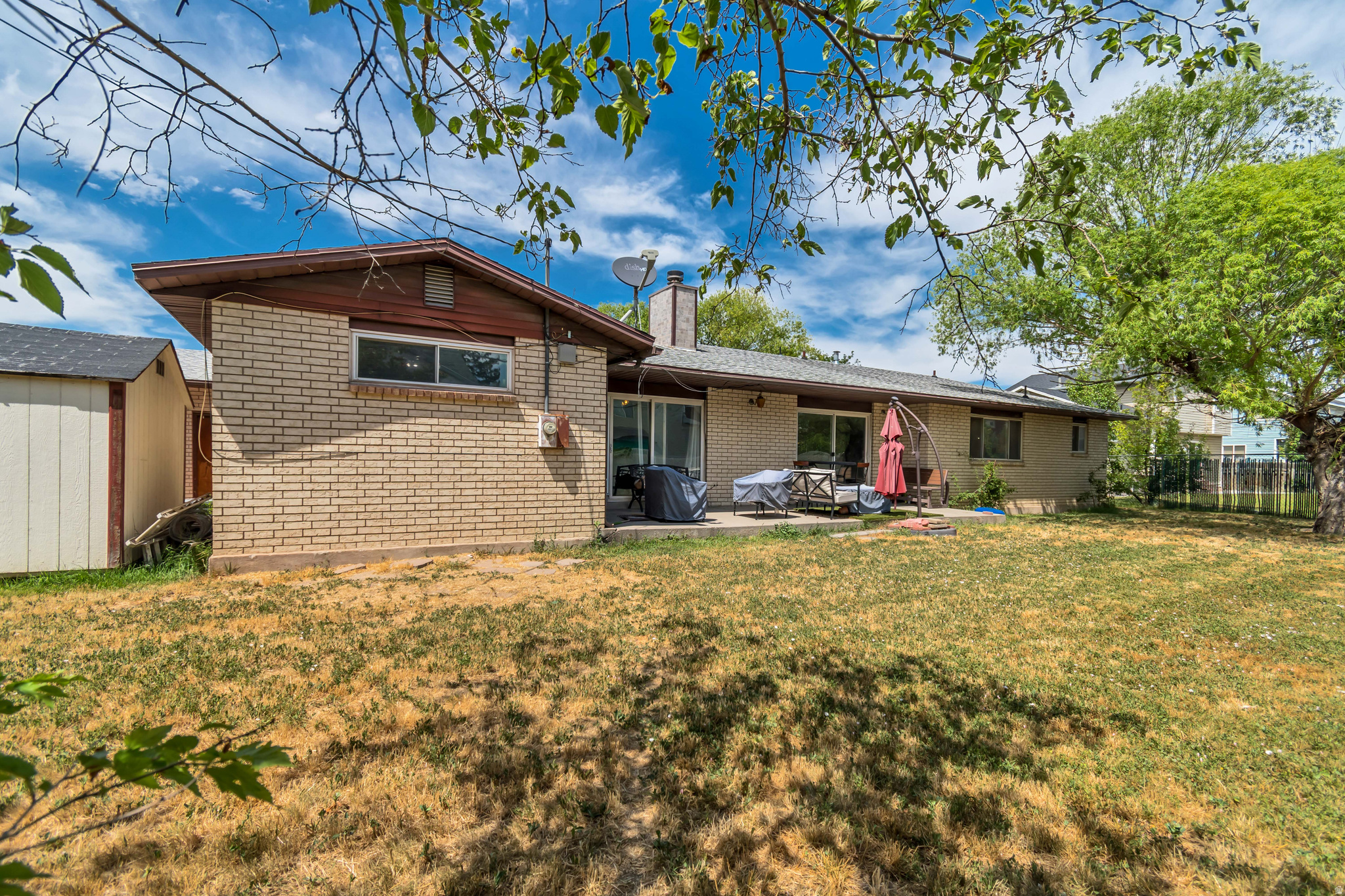 main property photo 31