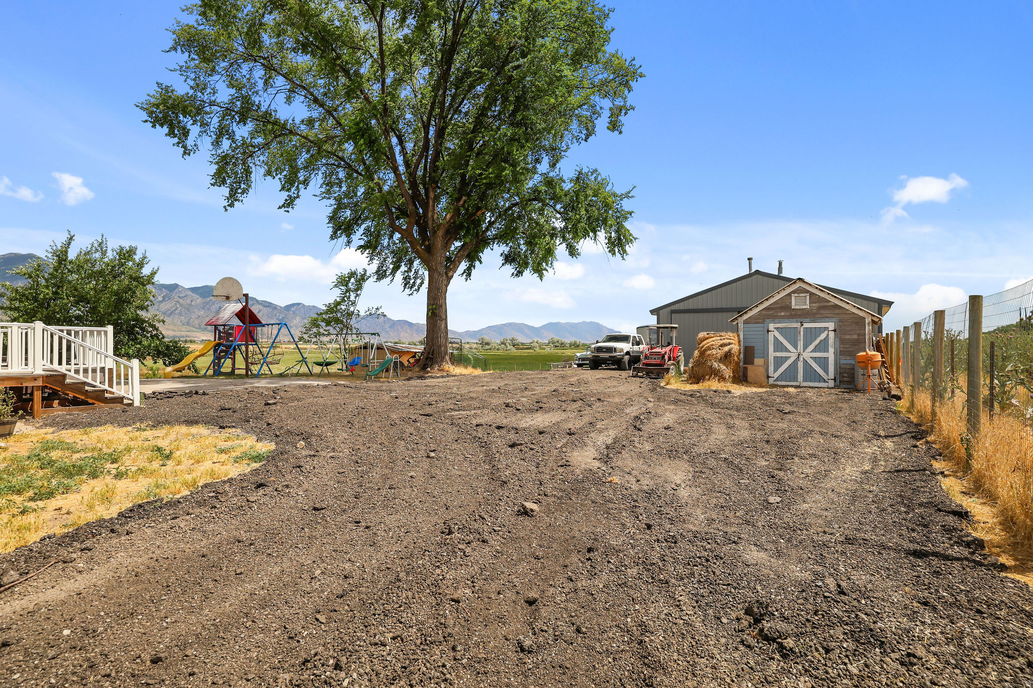 main property photo 27