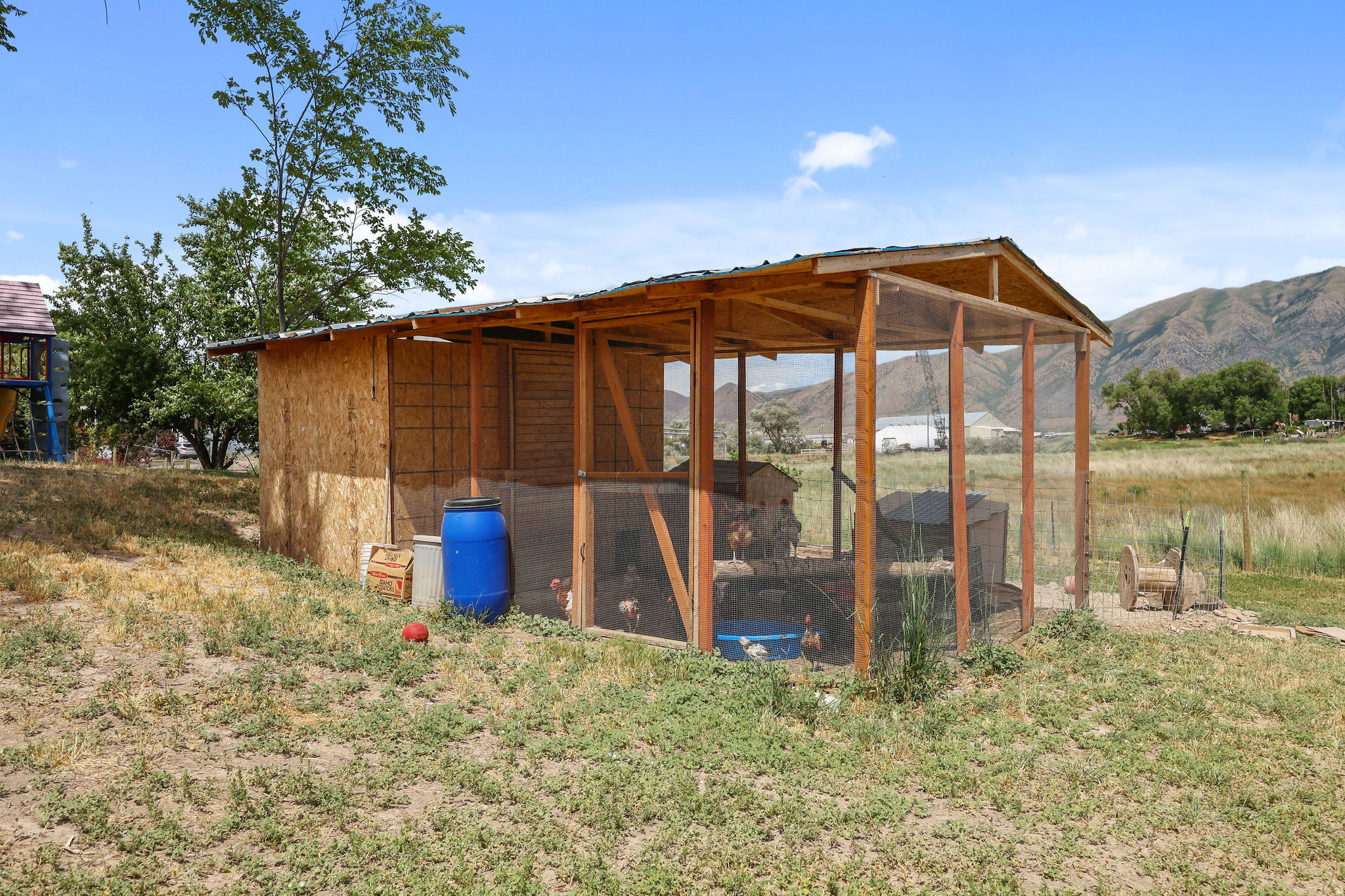 main property photo 29