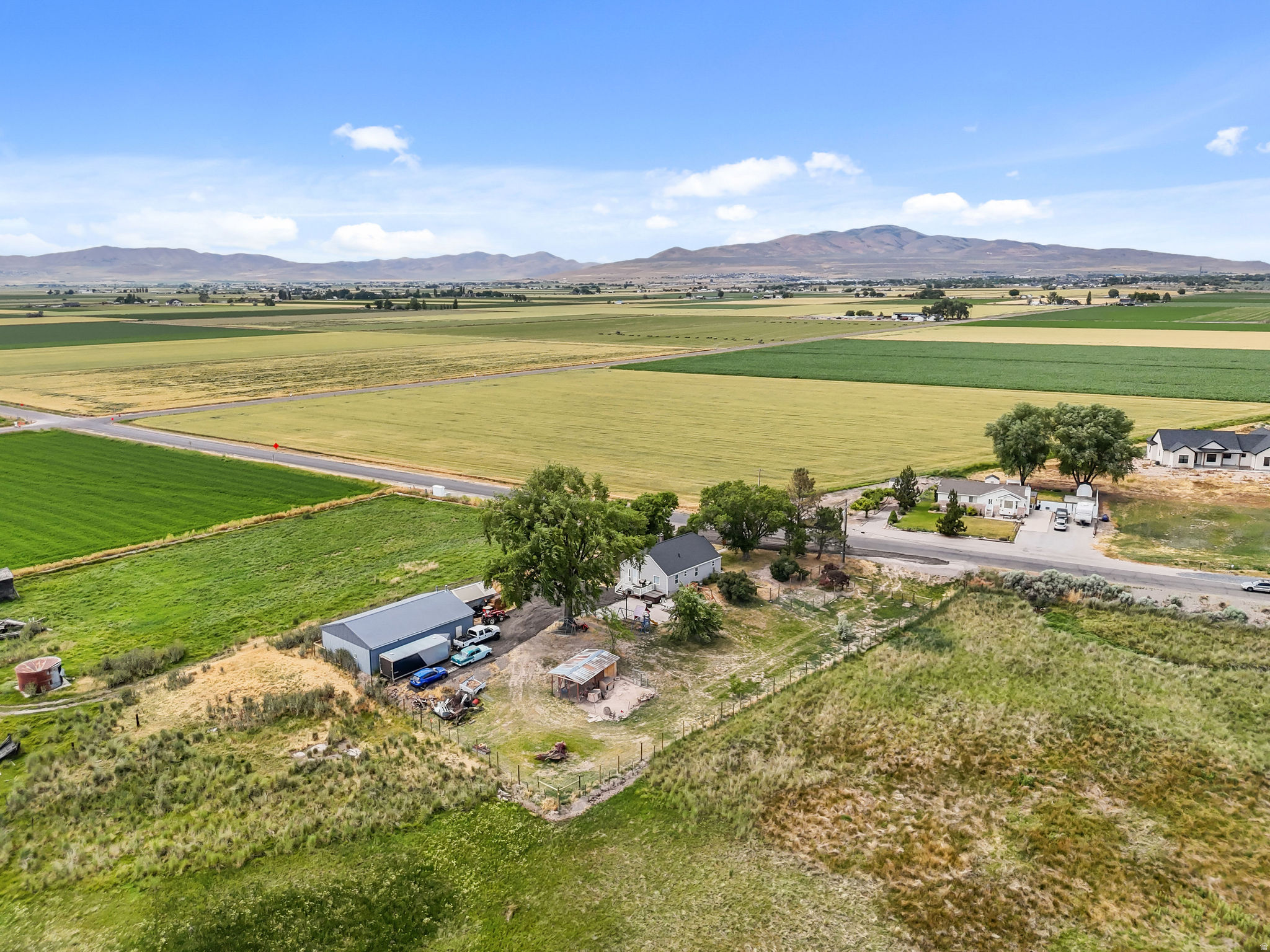 main property photo 34