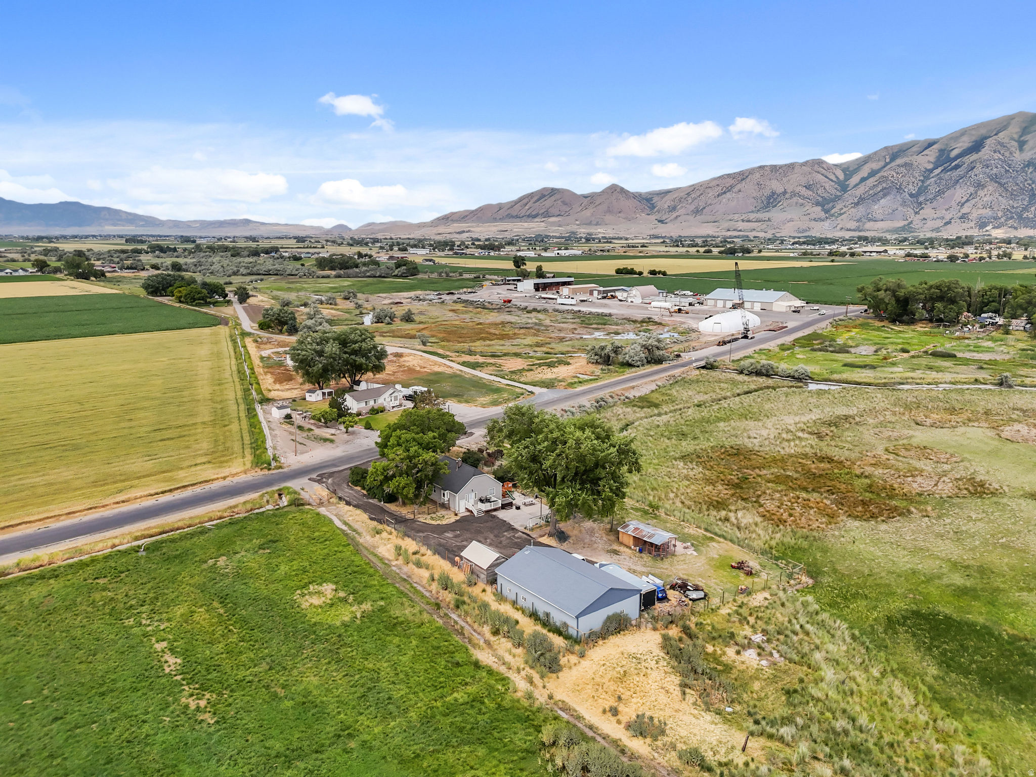 main property photo 35