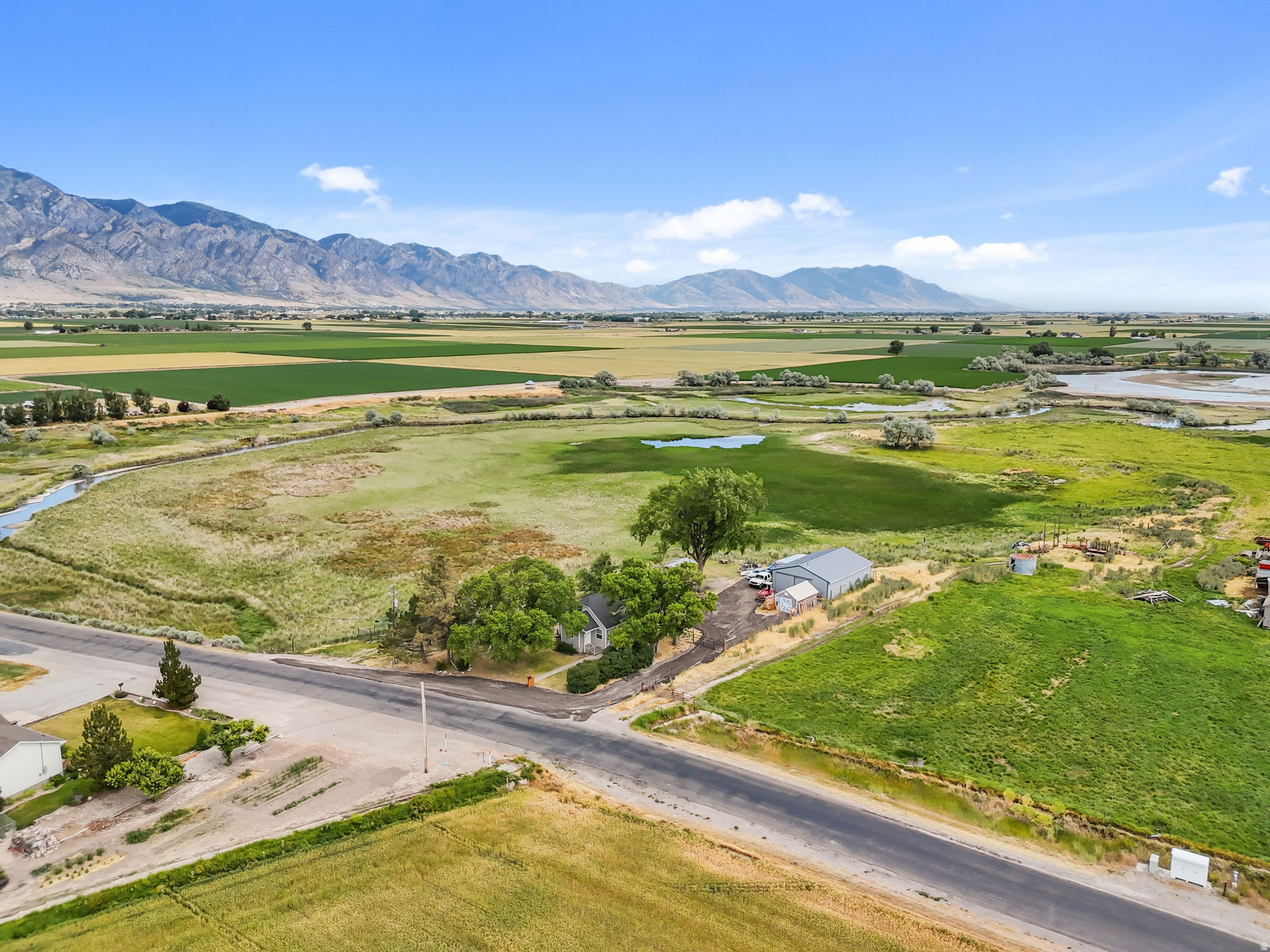 main property photo 36