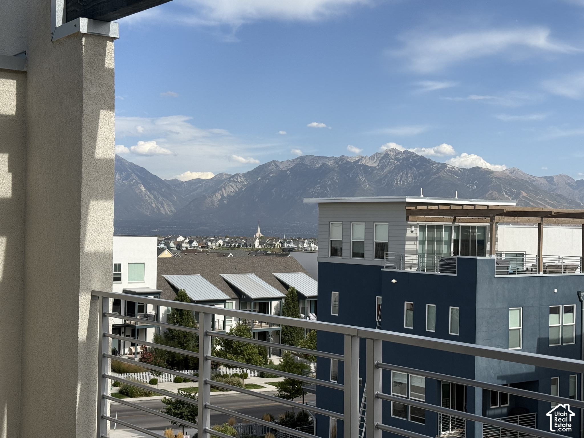 main property photo 19