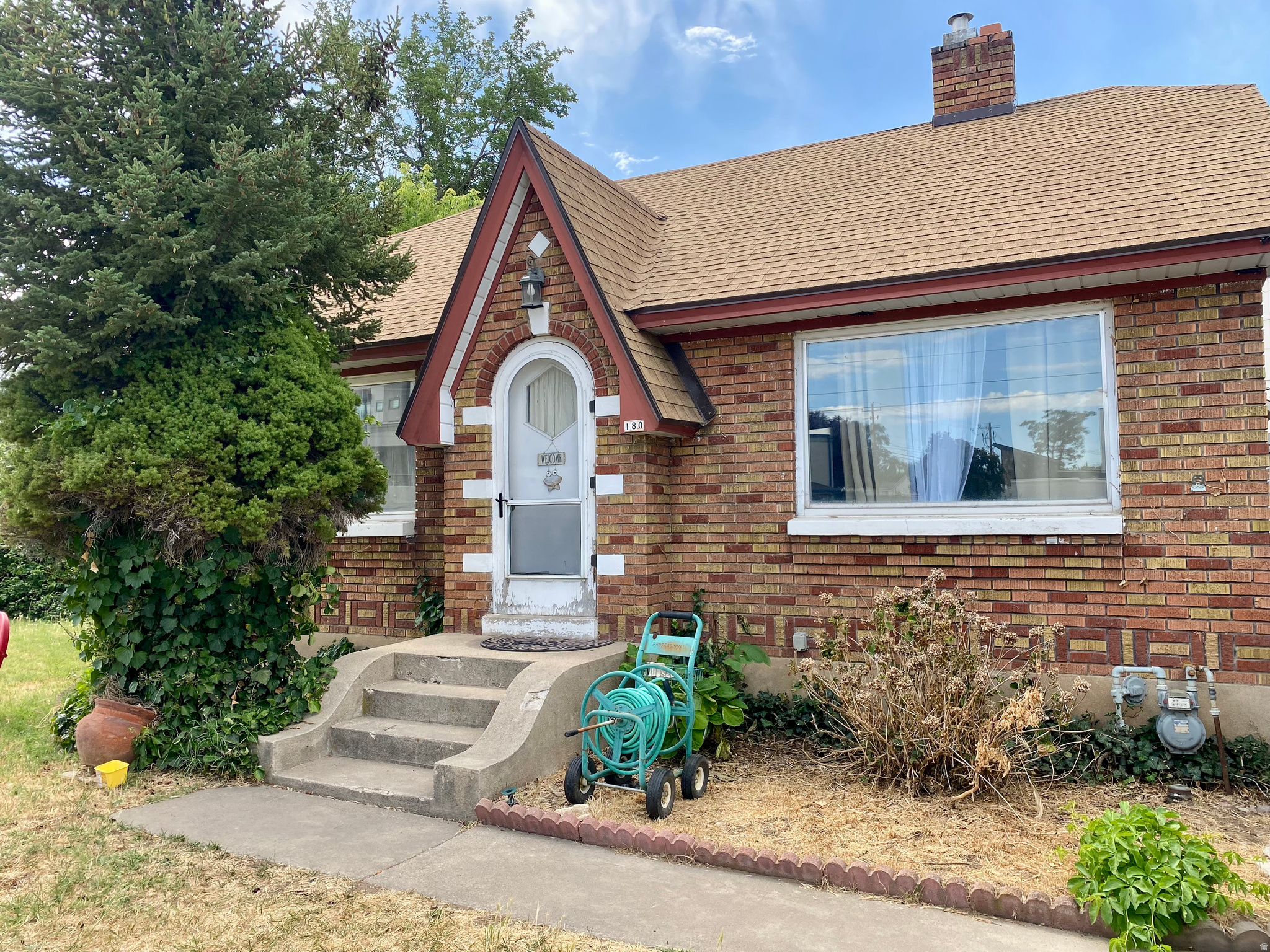main property photo 0