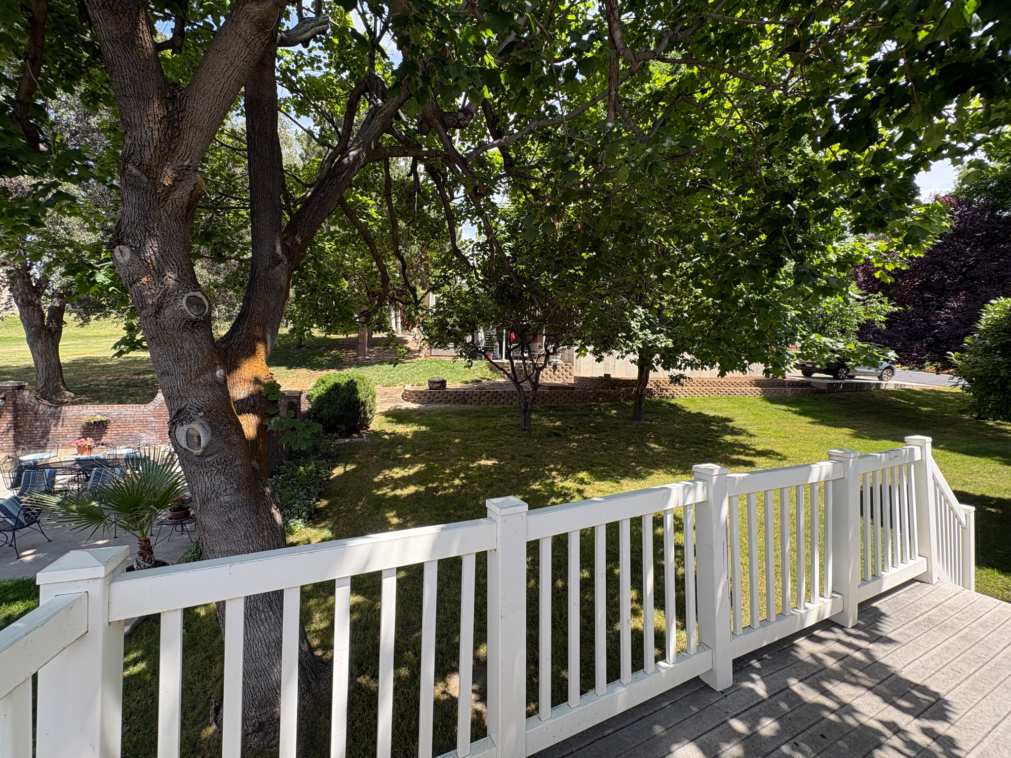 main property photo 78