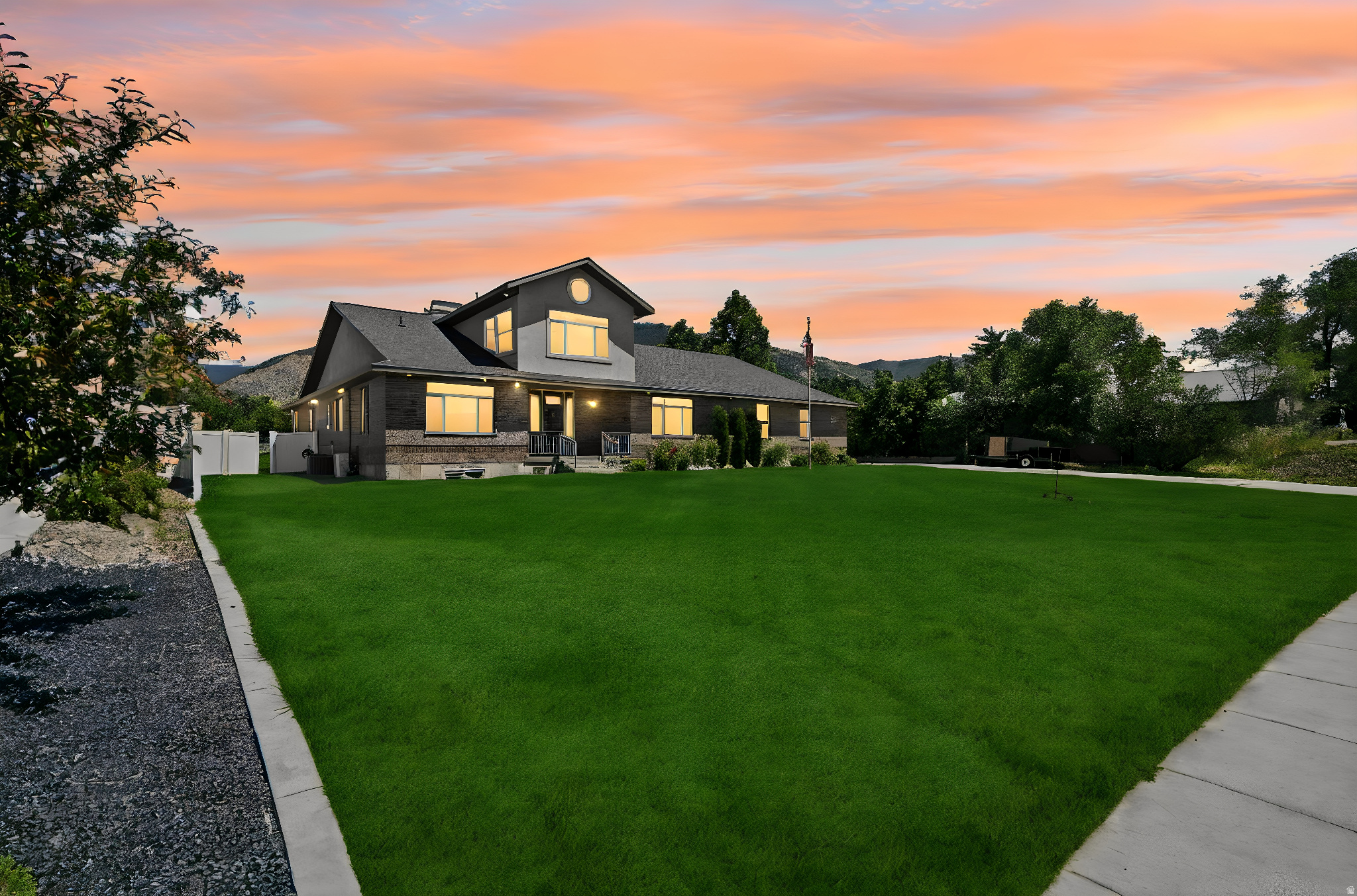 main property photo 0