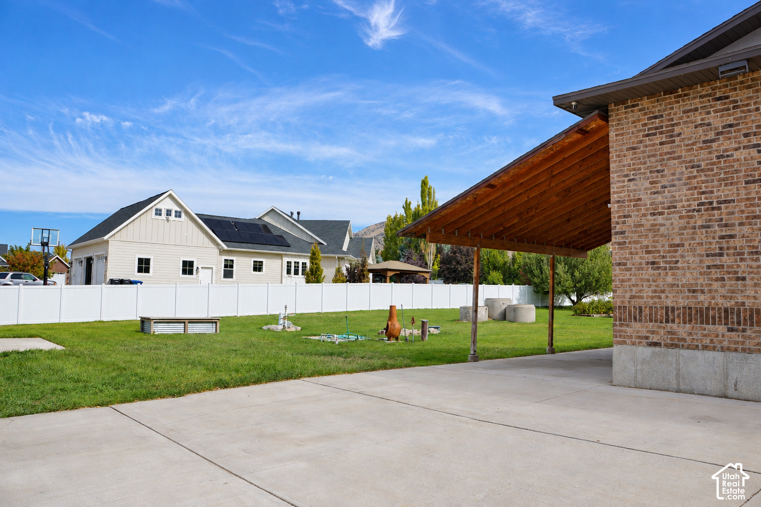 main property photo 80