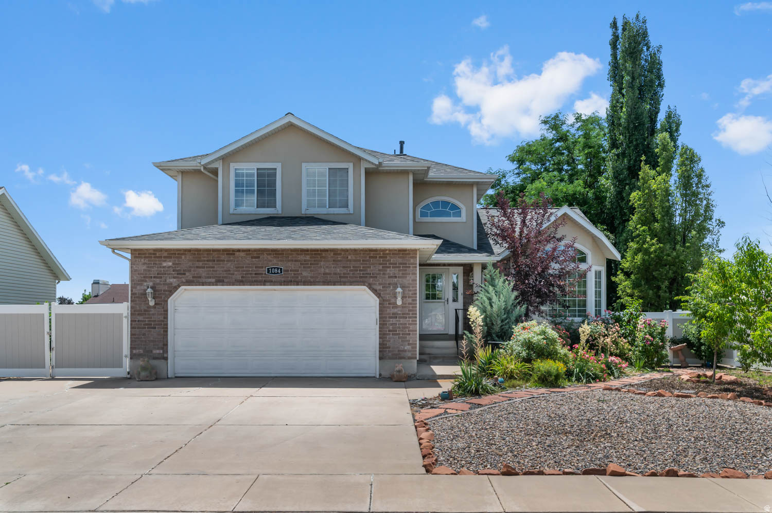 main property photo 0