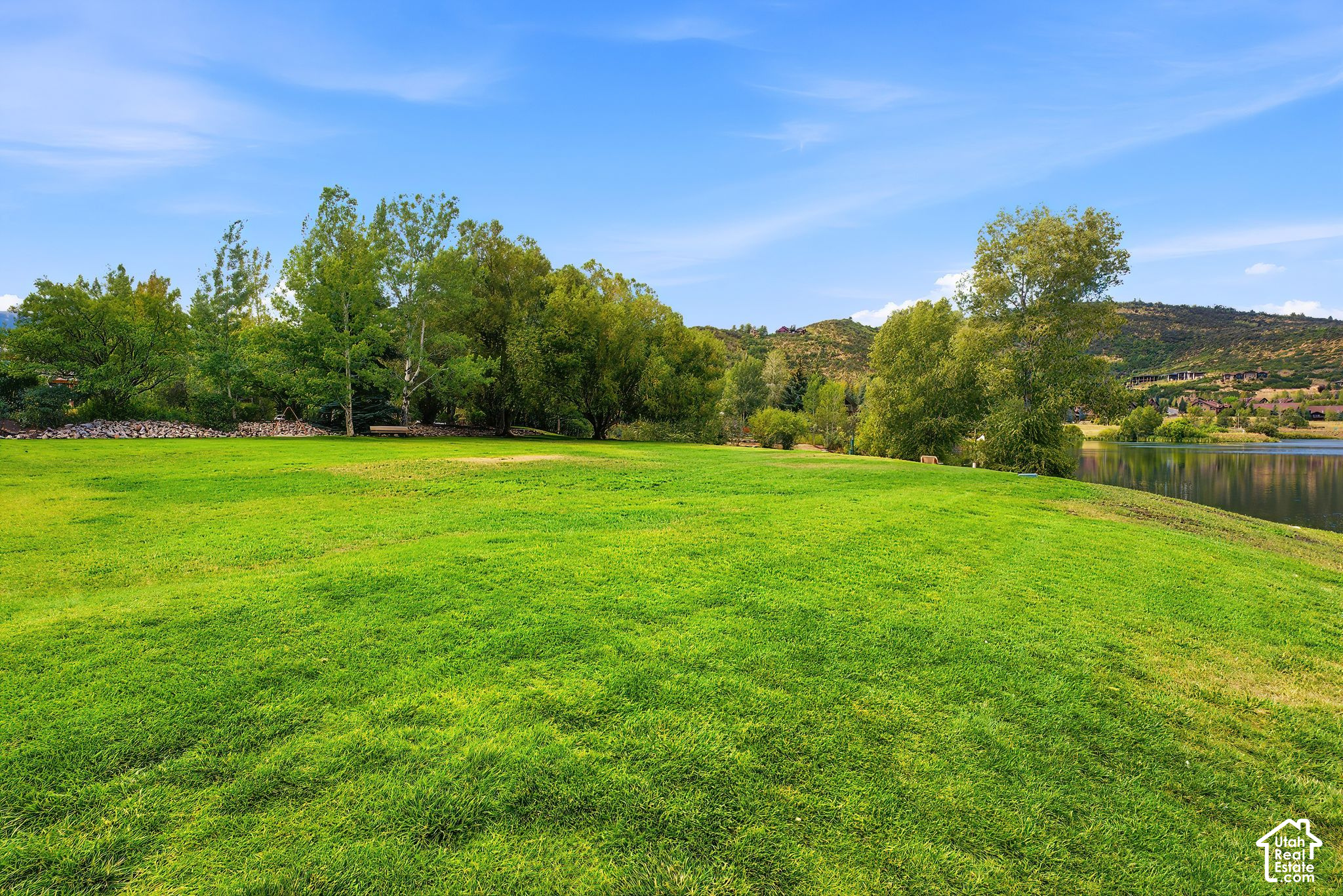 main property photo 74