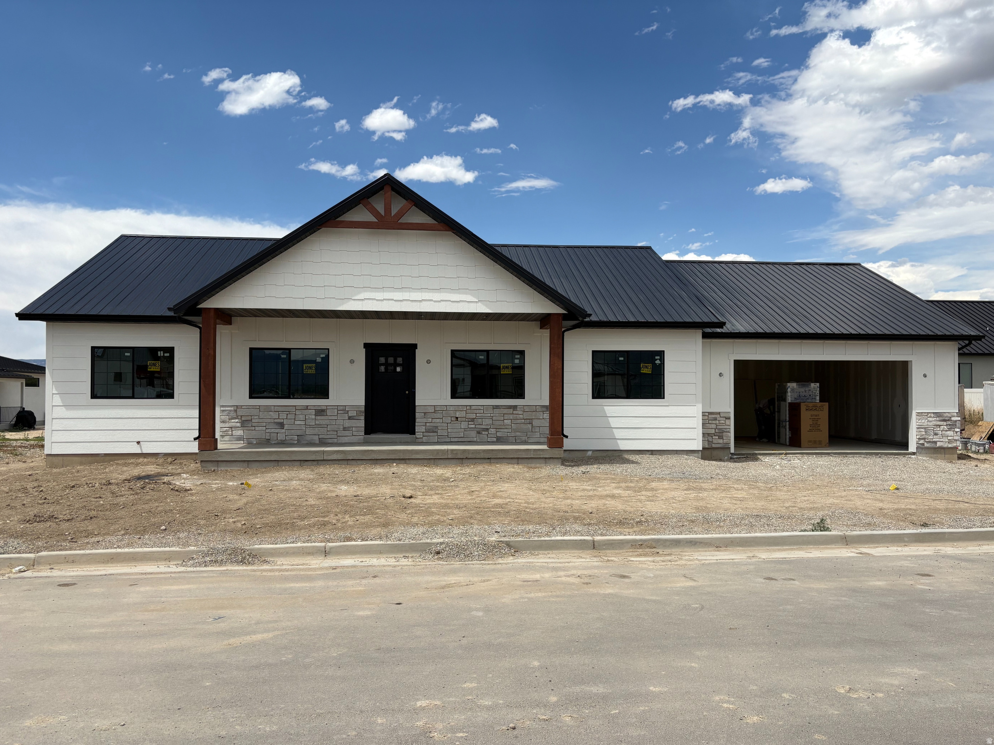 main property photo 0