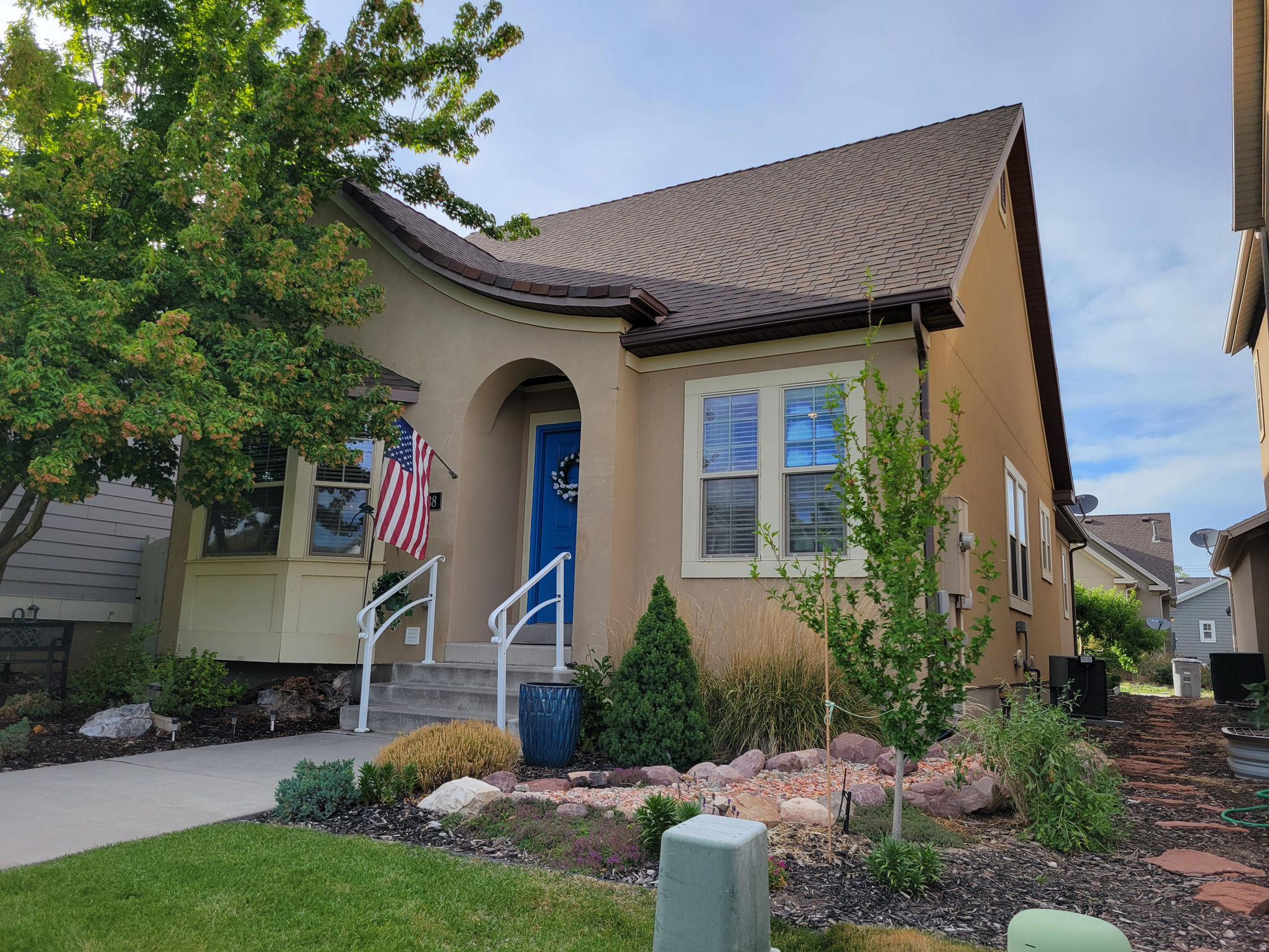 main property photo 0