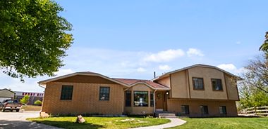image of property with 5 Bed | 3 Bath | 2,748 Sqft