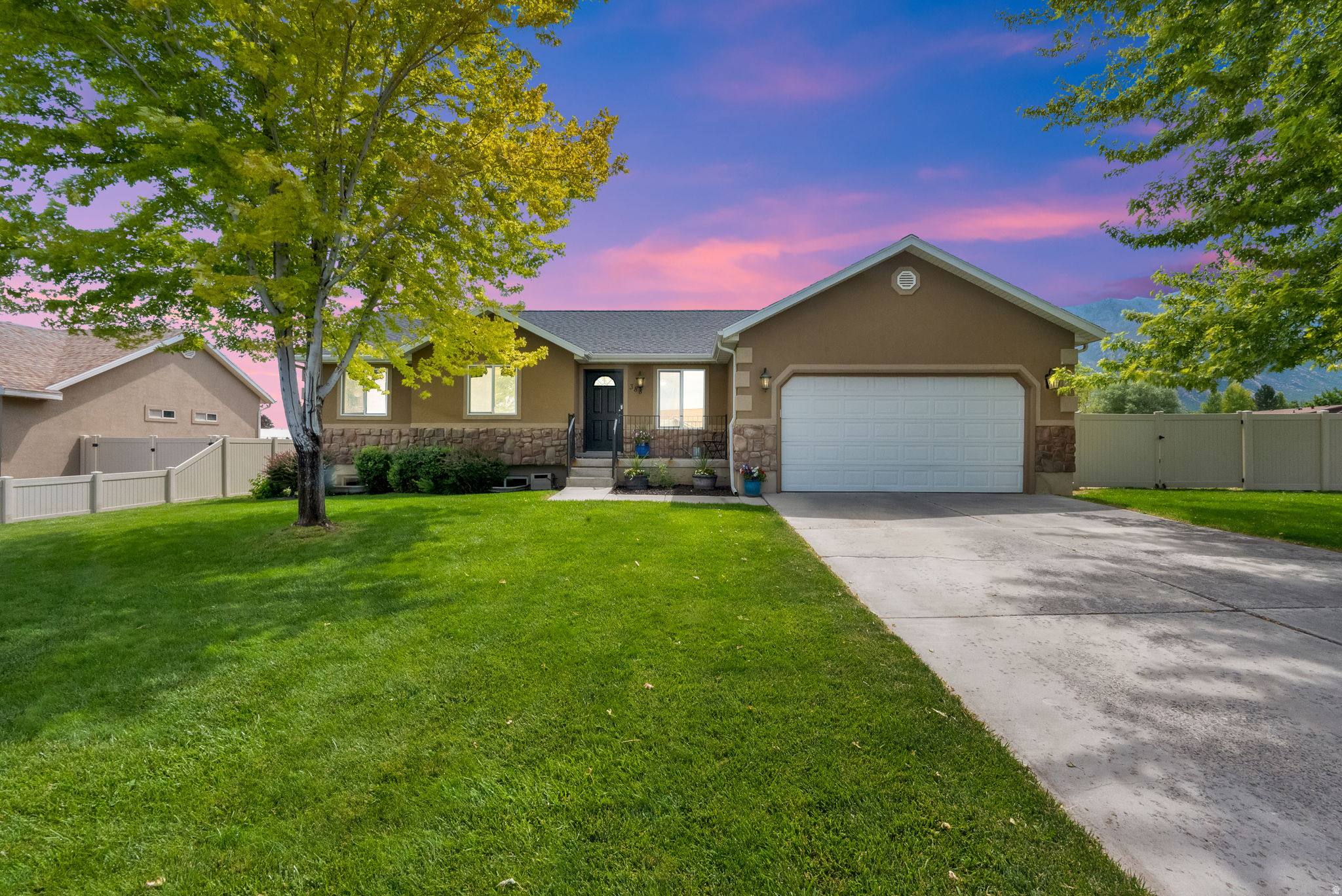 main property photo 0
