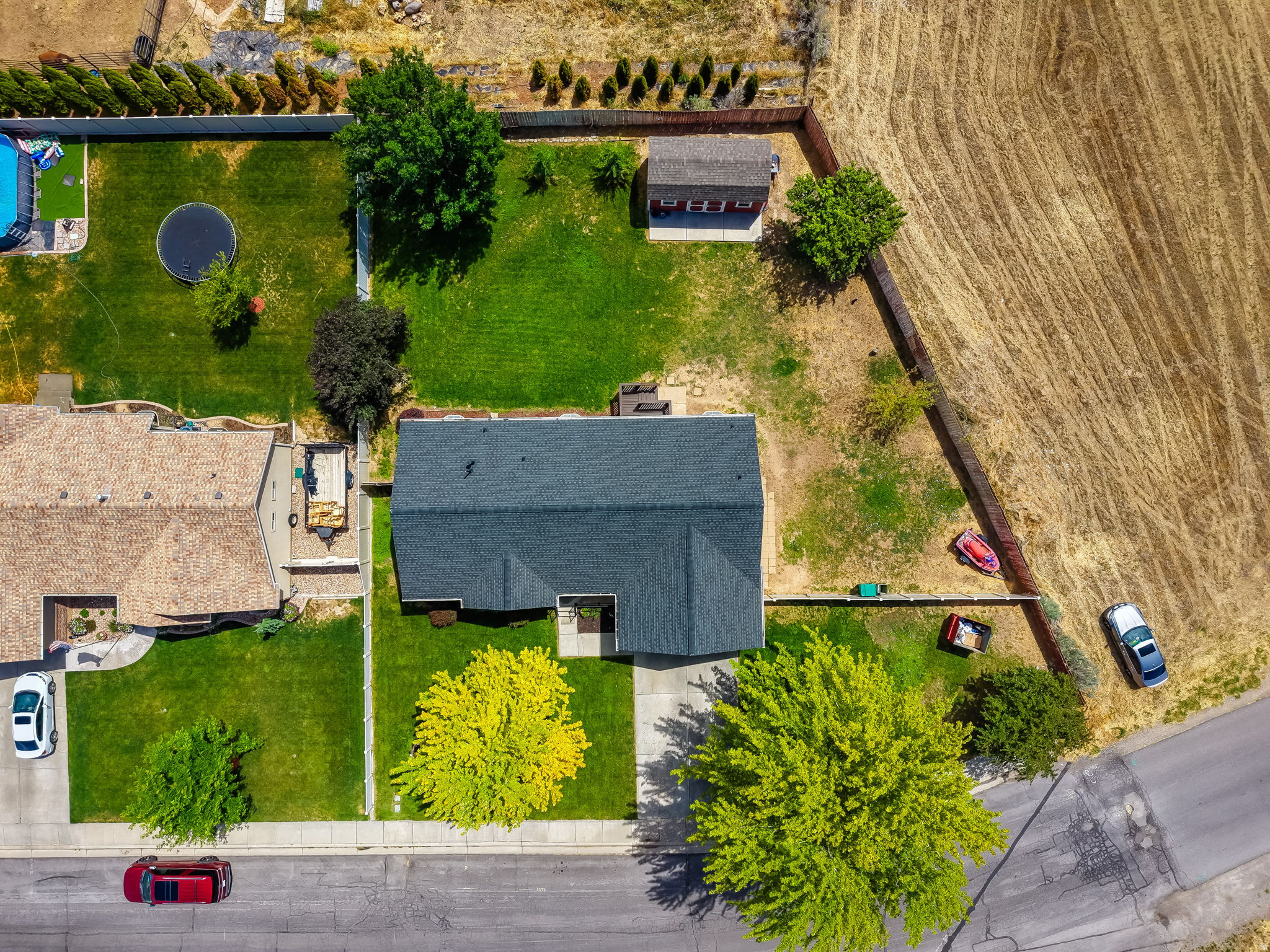 main property photo 33