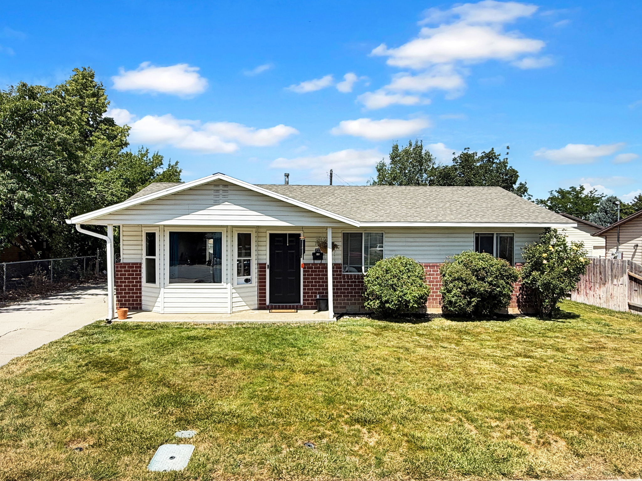 main property photo 0