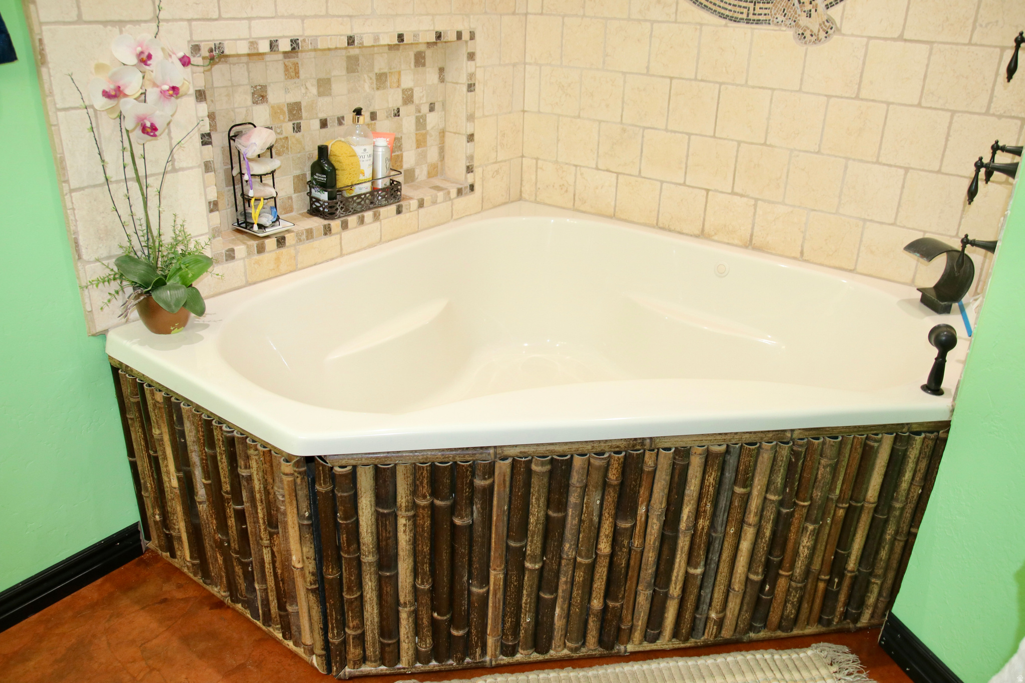 main property photo 13