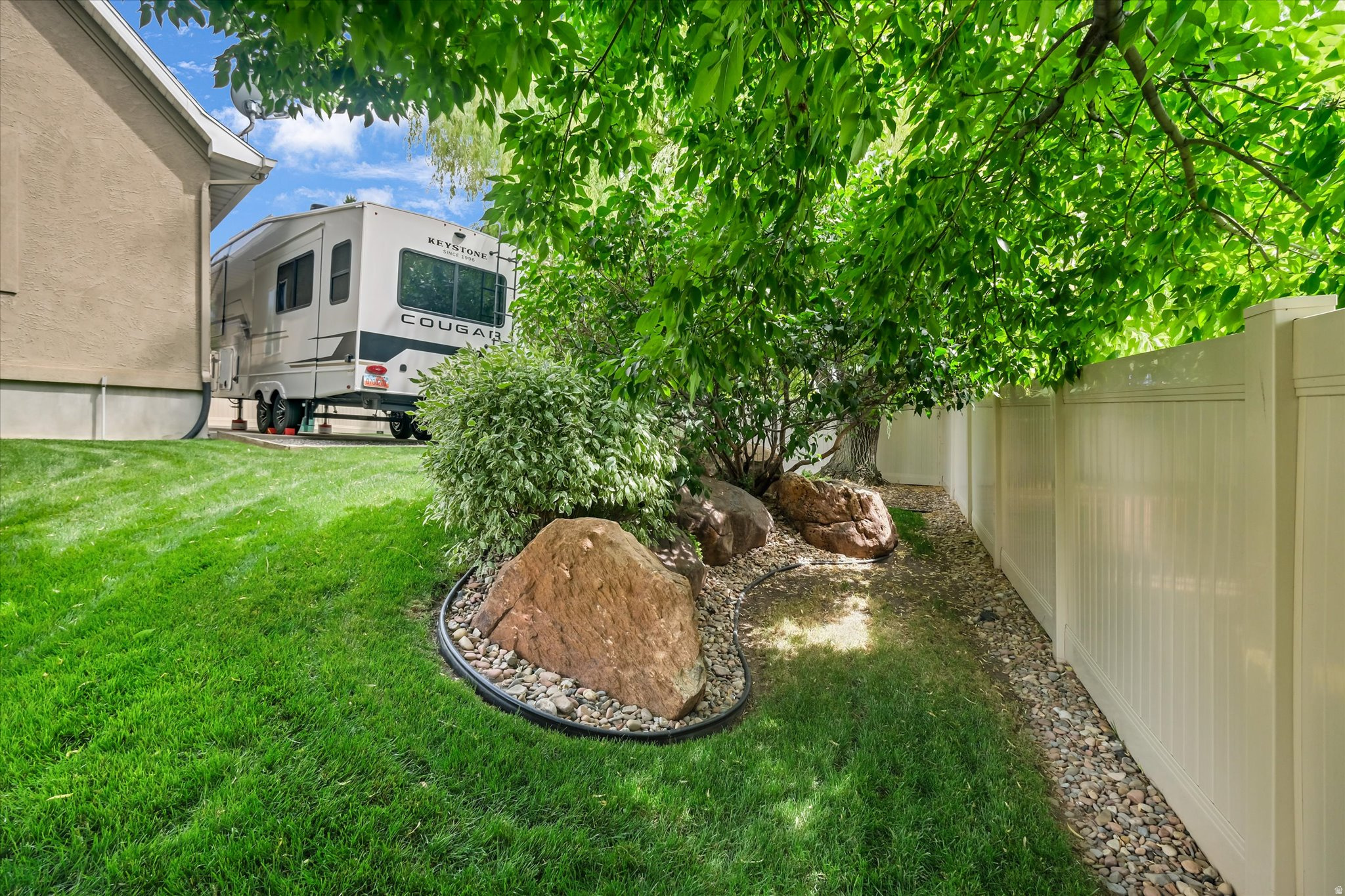 main property photo 49