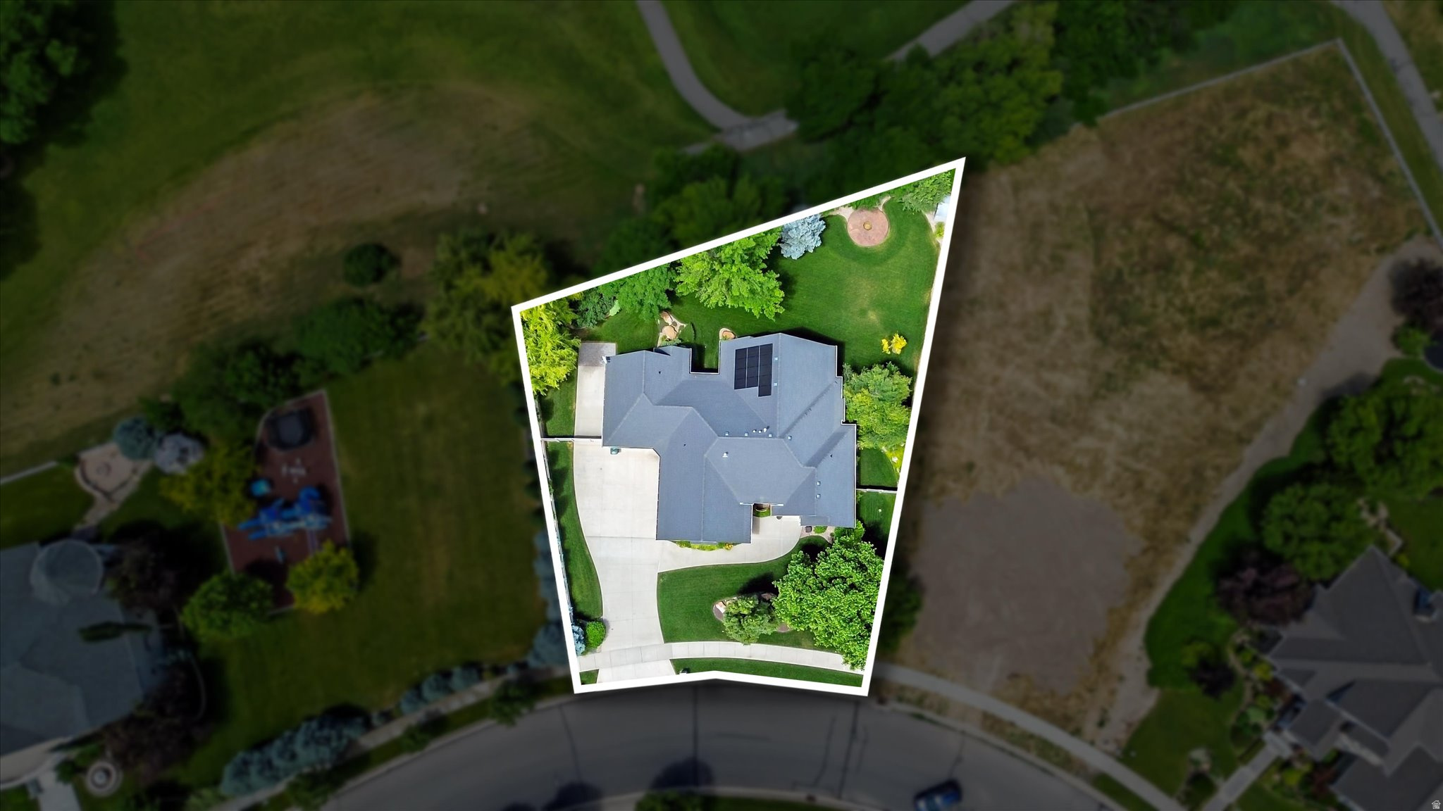 main property photo 59