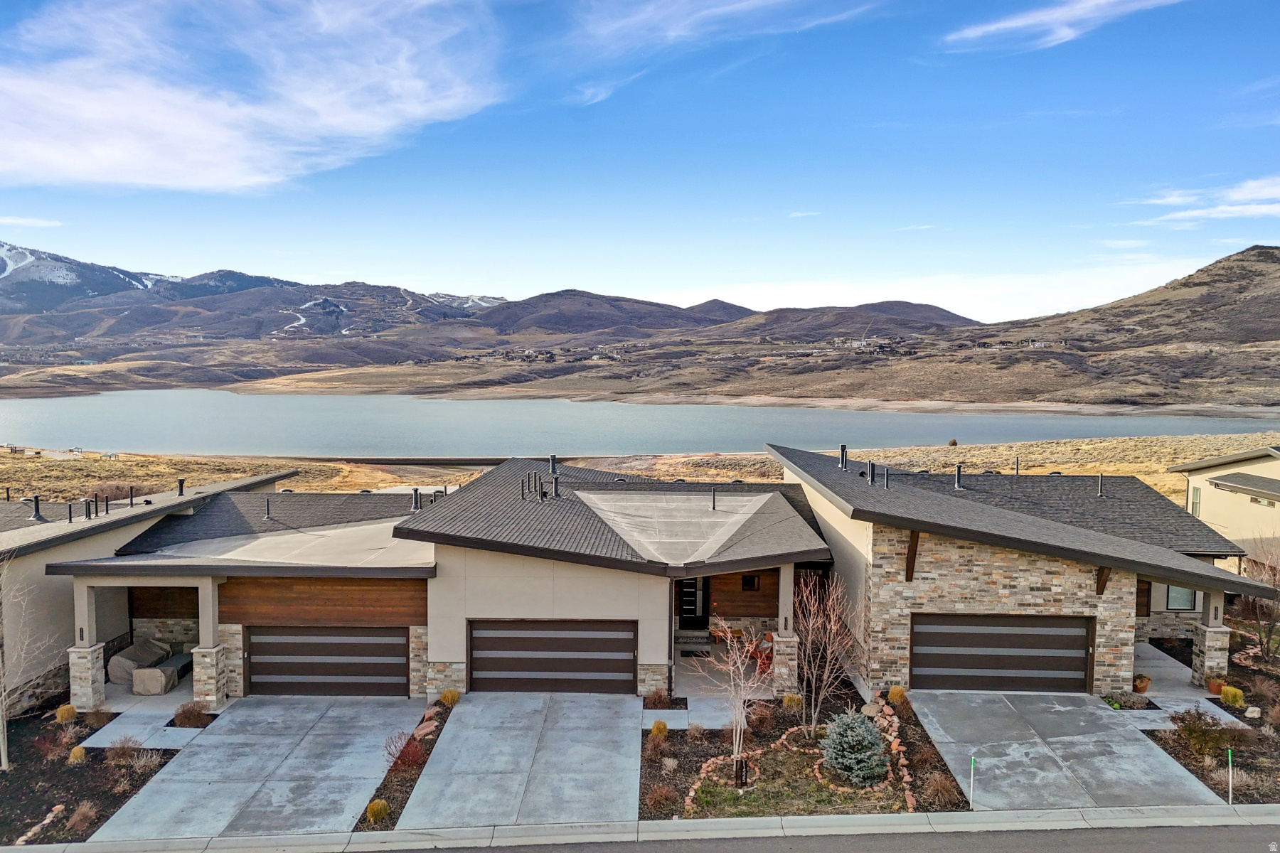 main property photo 75