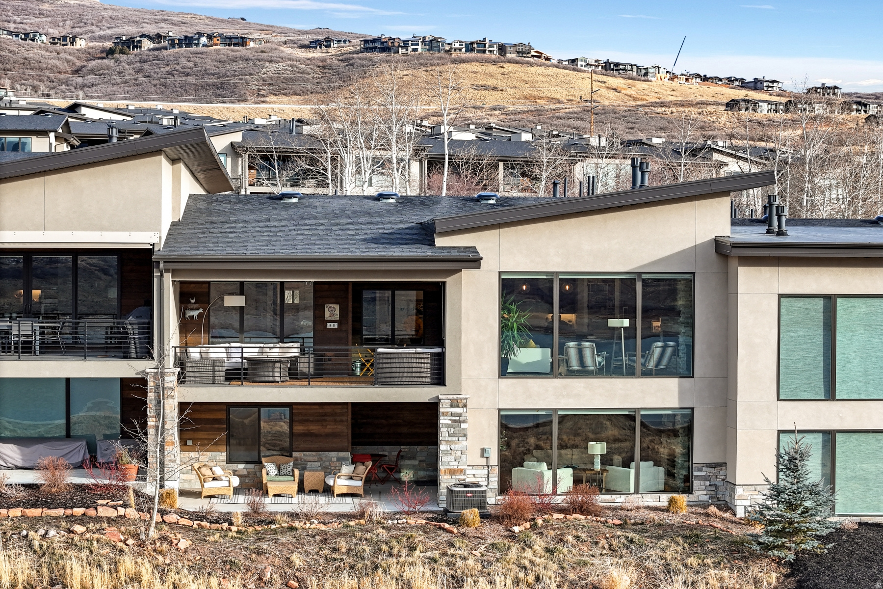main property photo 78