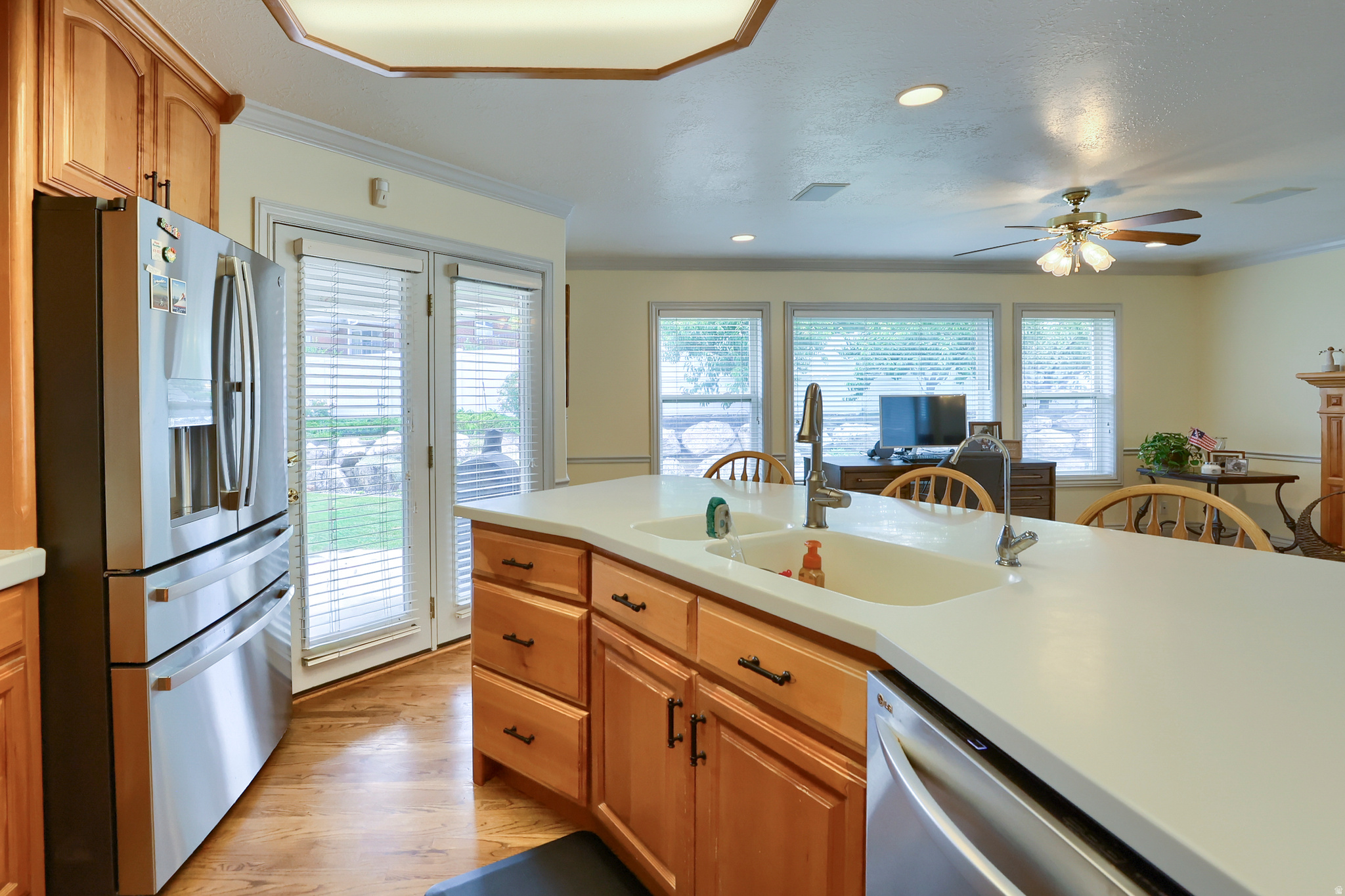 main property photo 24