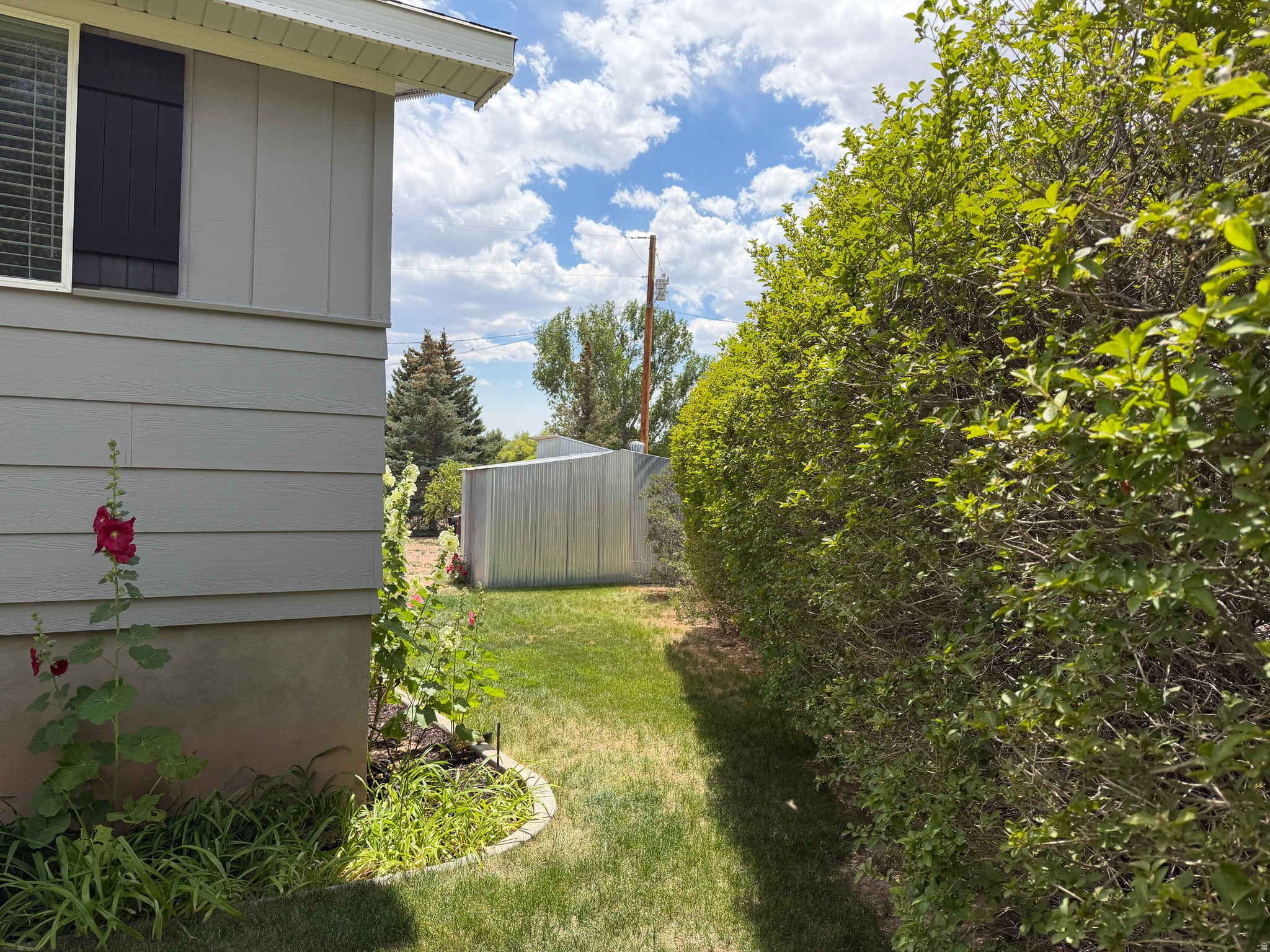 main property photo 39