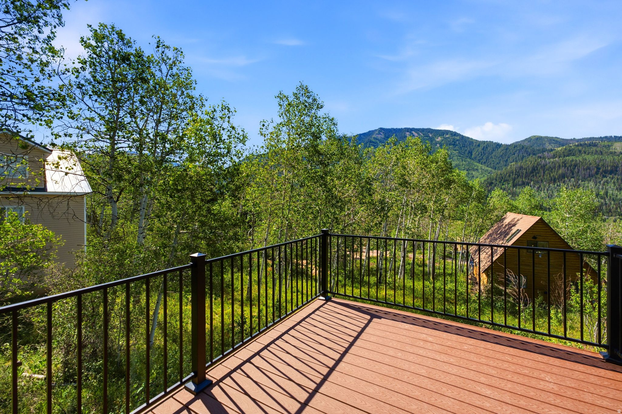 main property photo 9