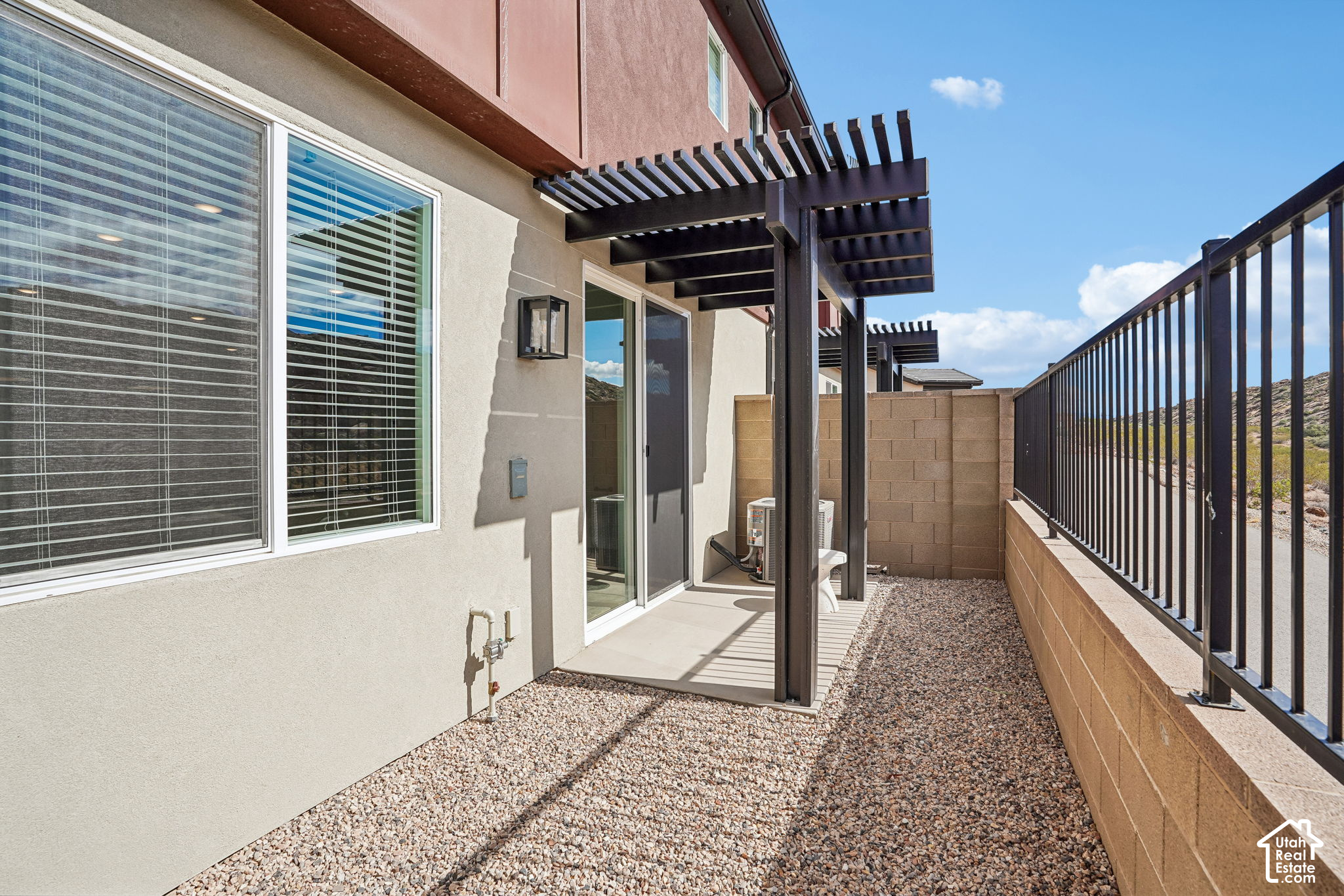 main property photo 22