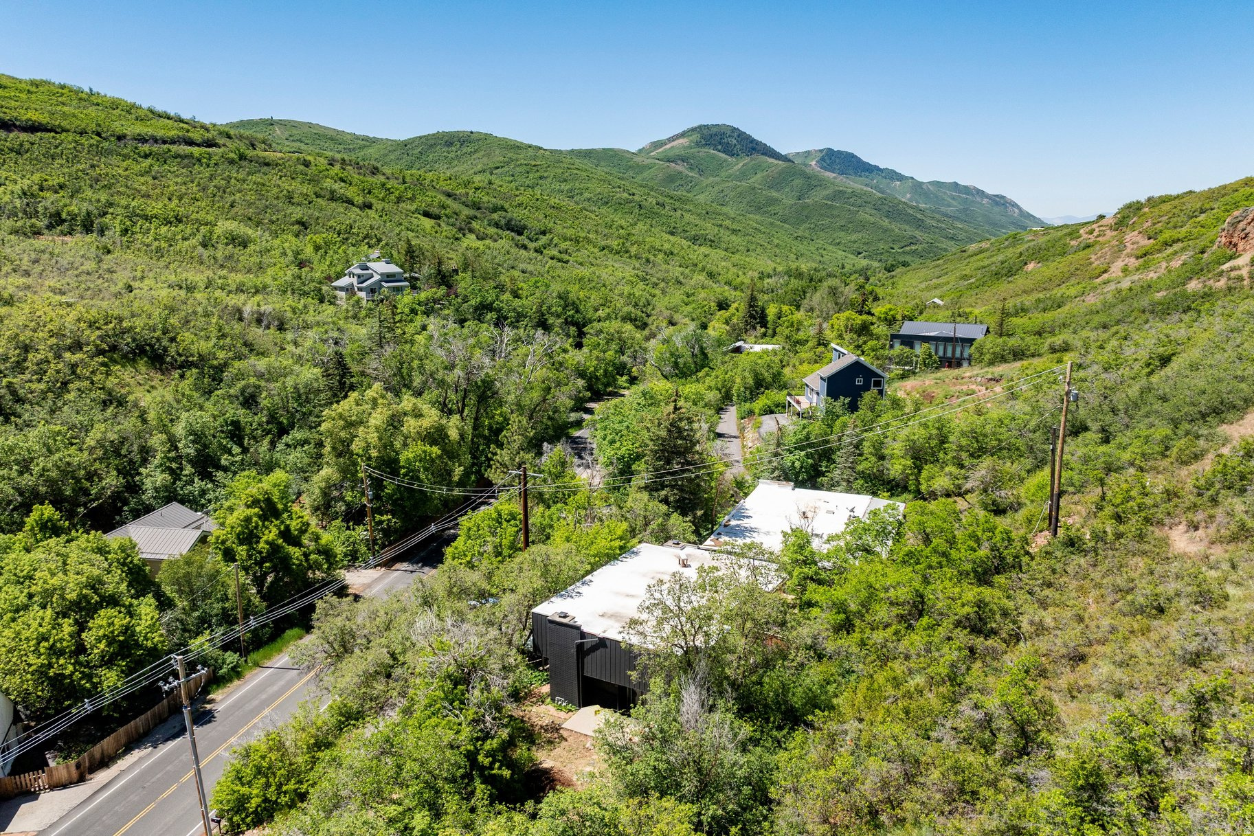 main property photo 23
