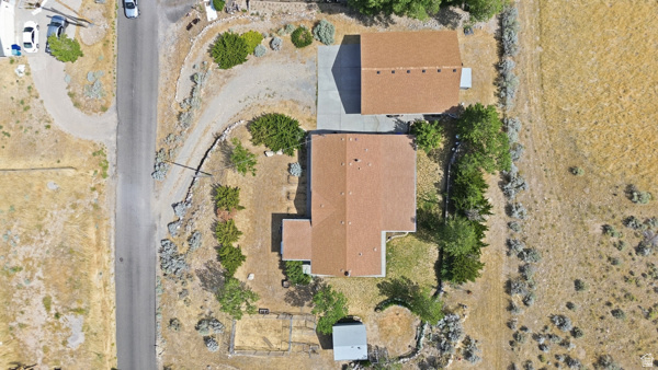 main property photo 45