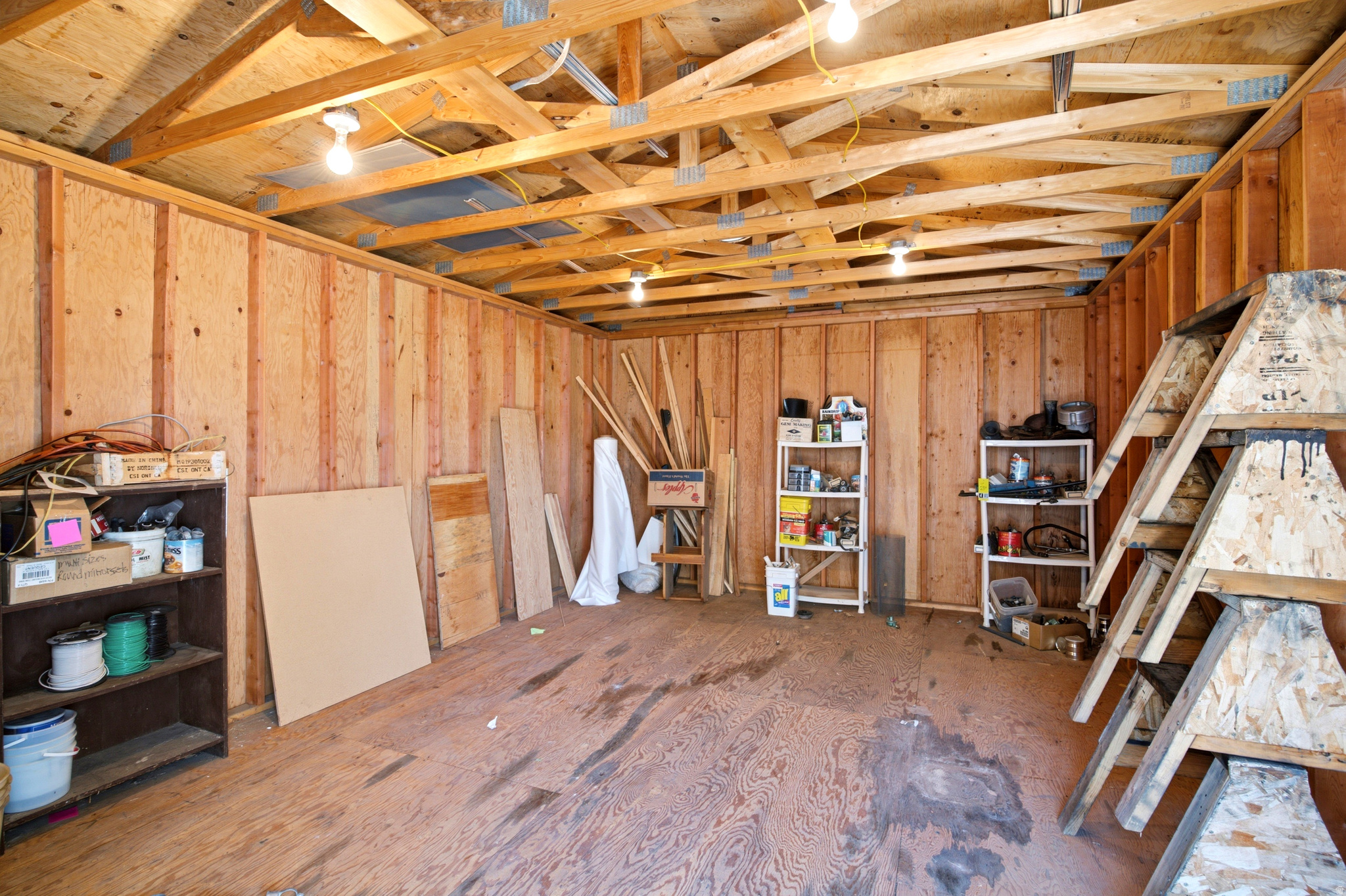 main property photo 33