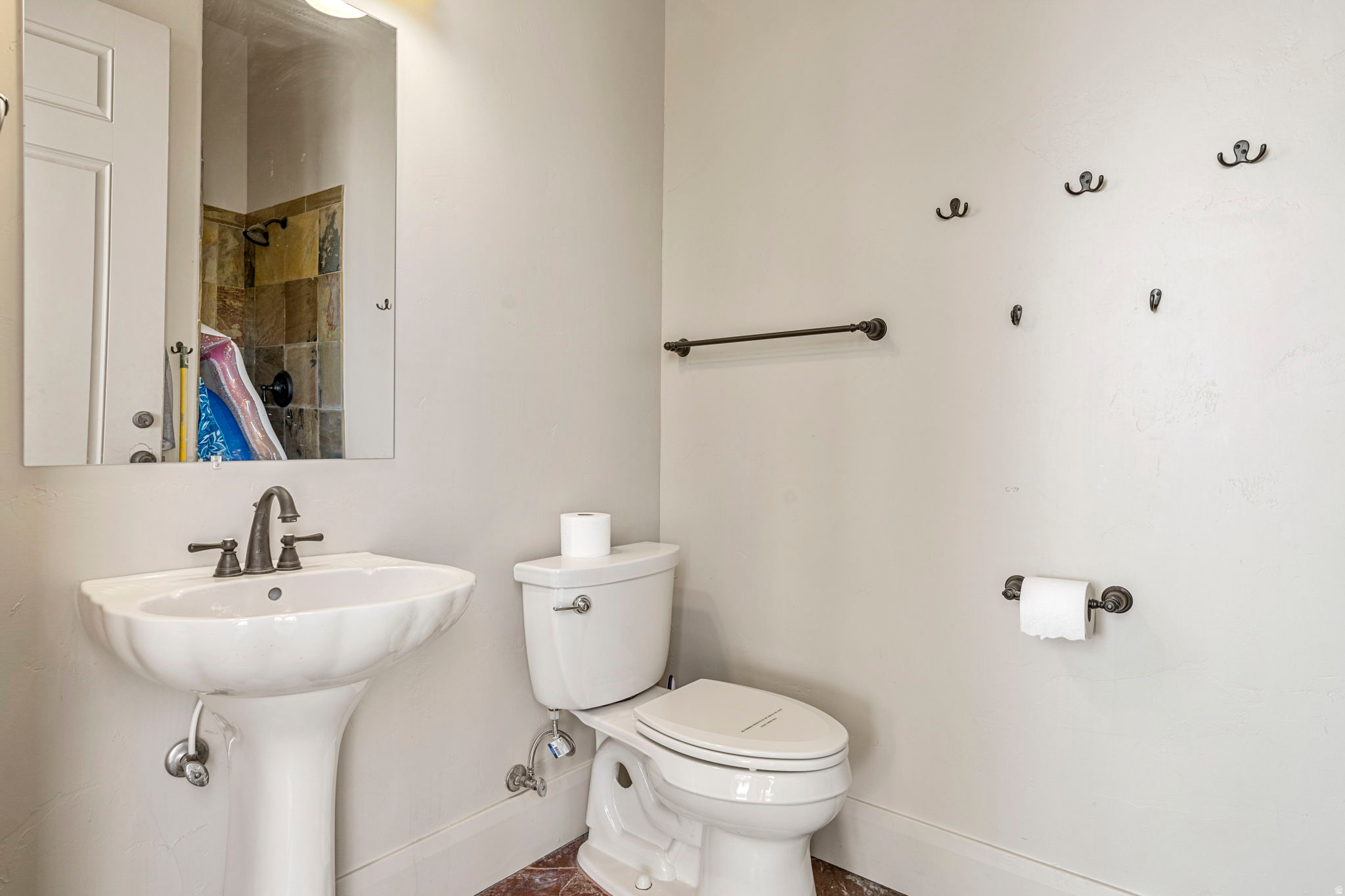 main property photo 77