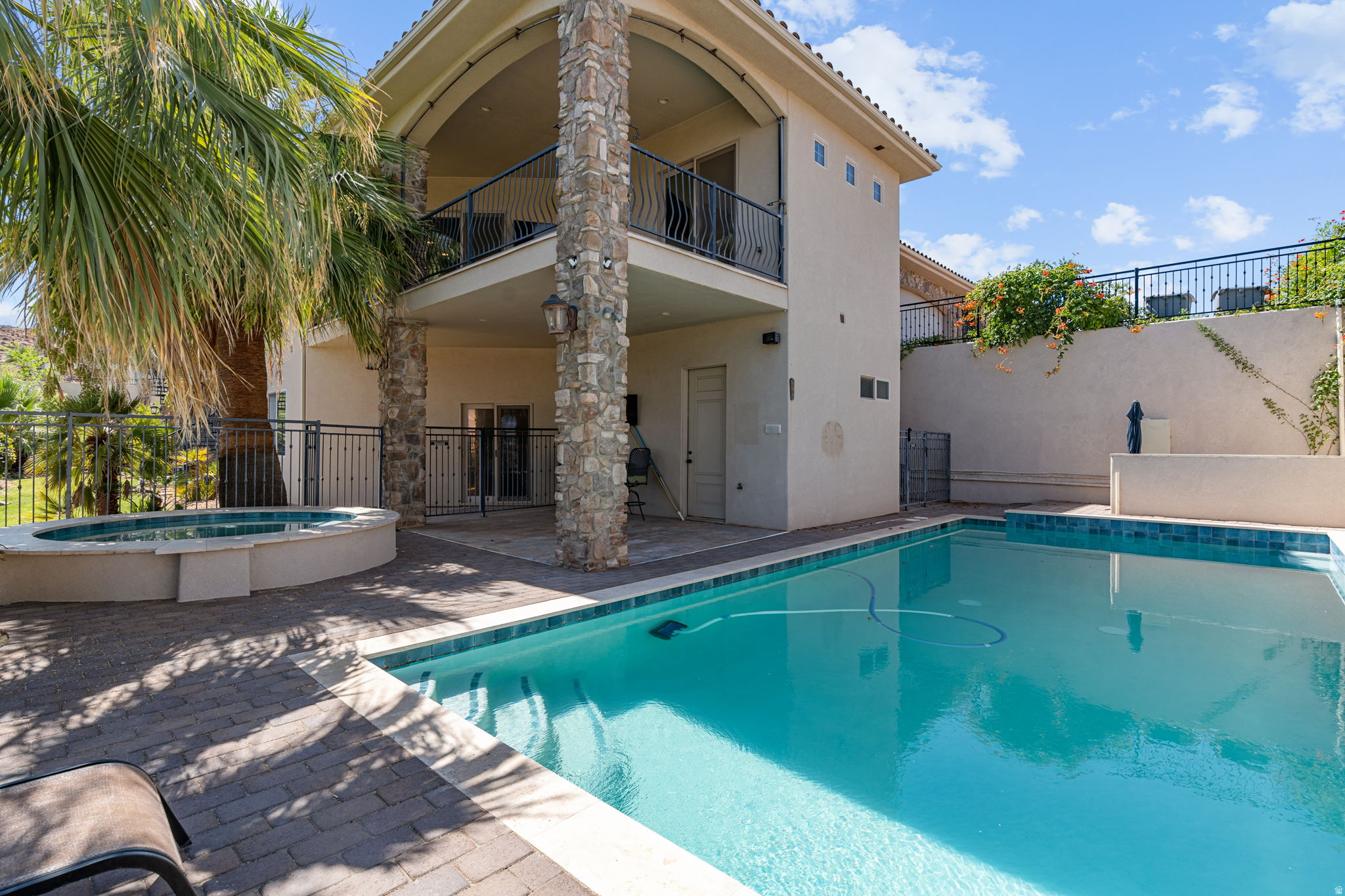 main property photo 78