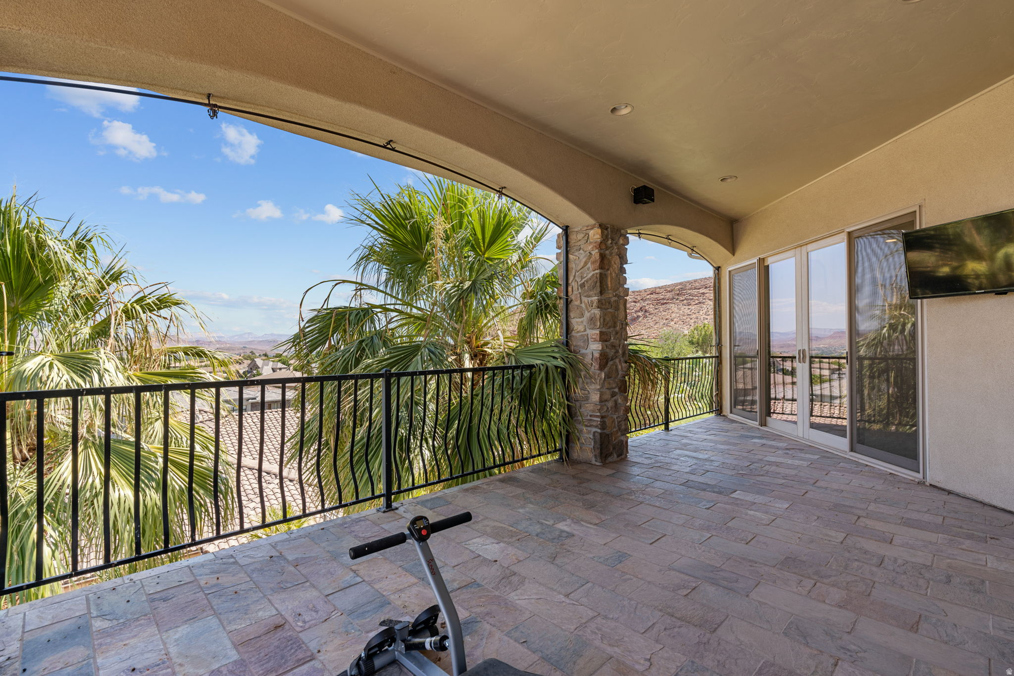 main property photo 85