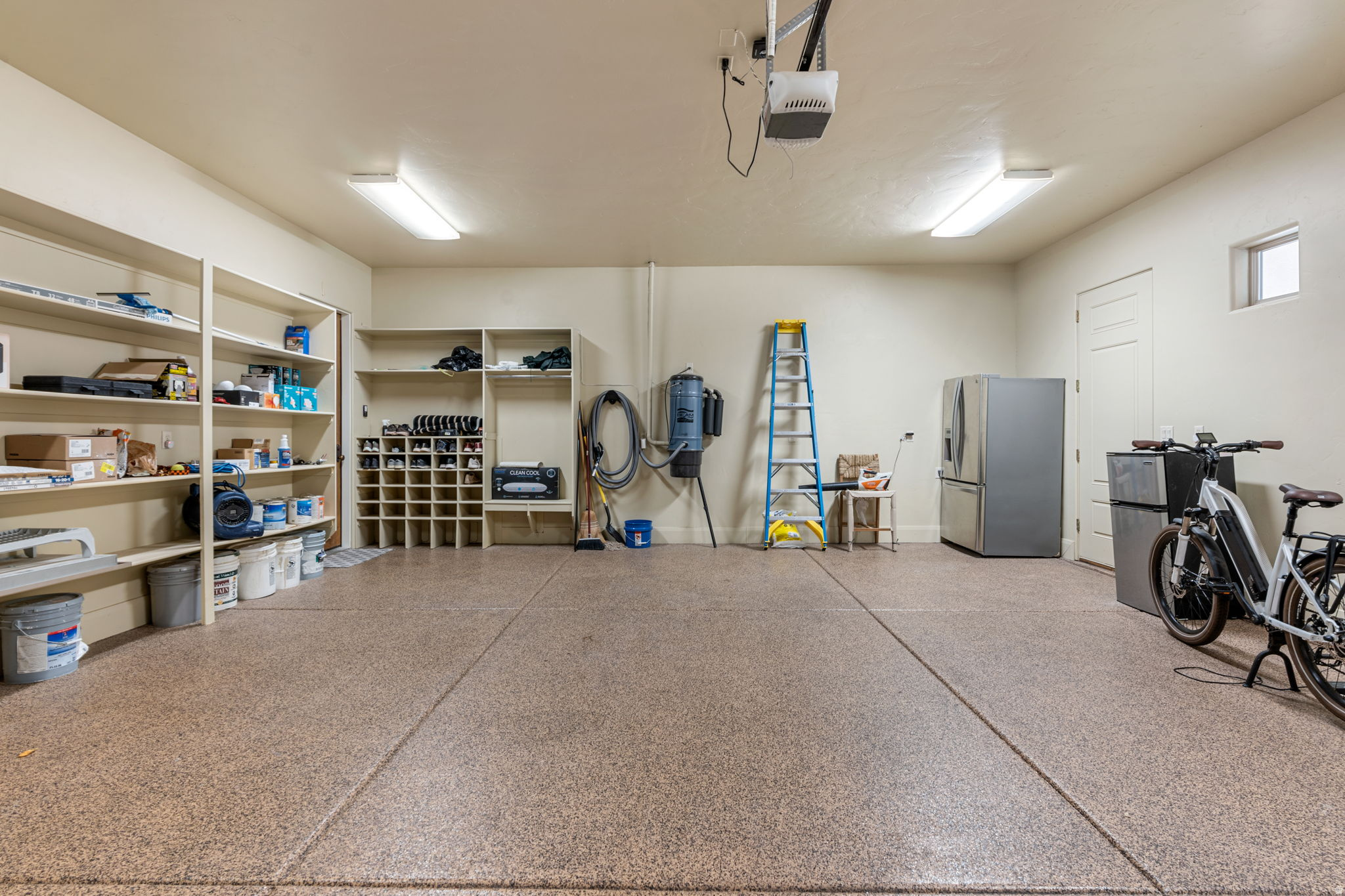main property photo 86