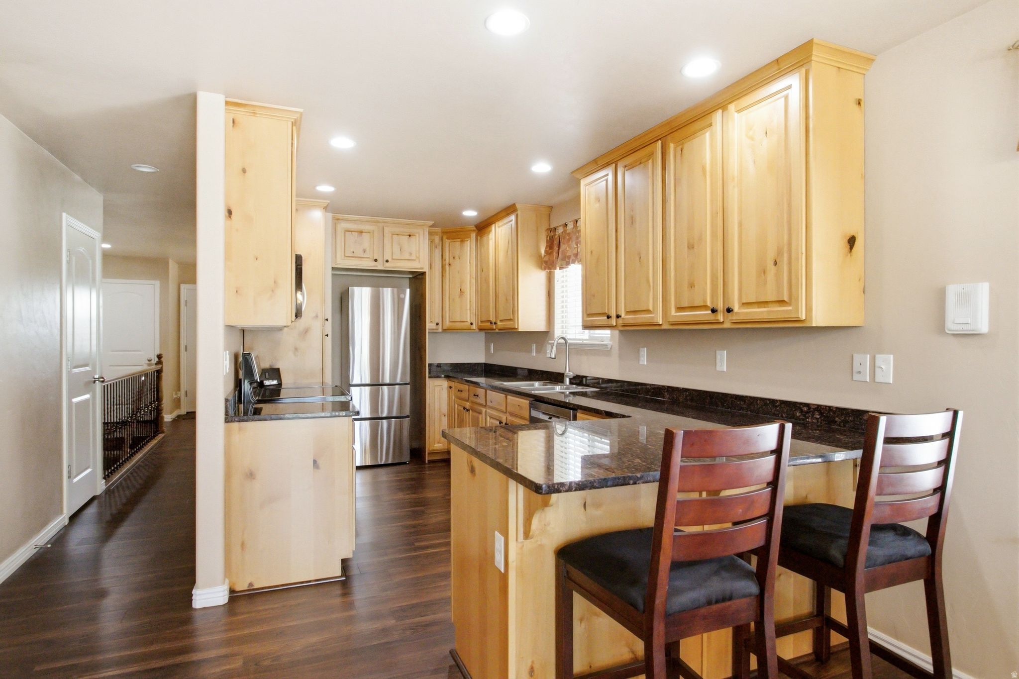 main property photo 13