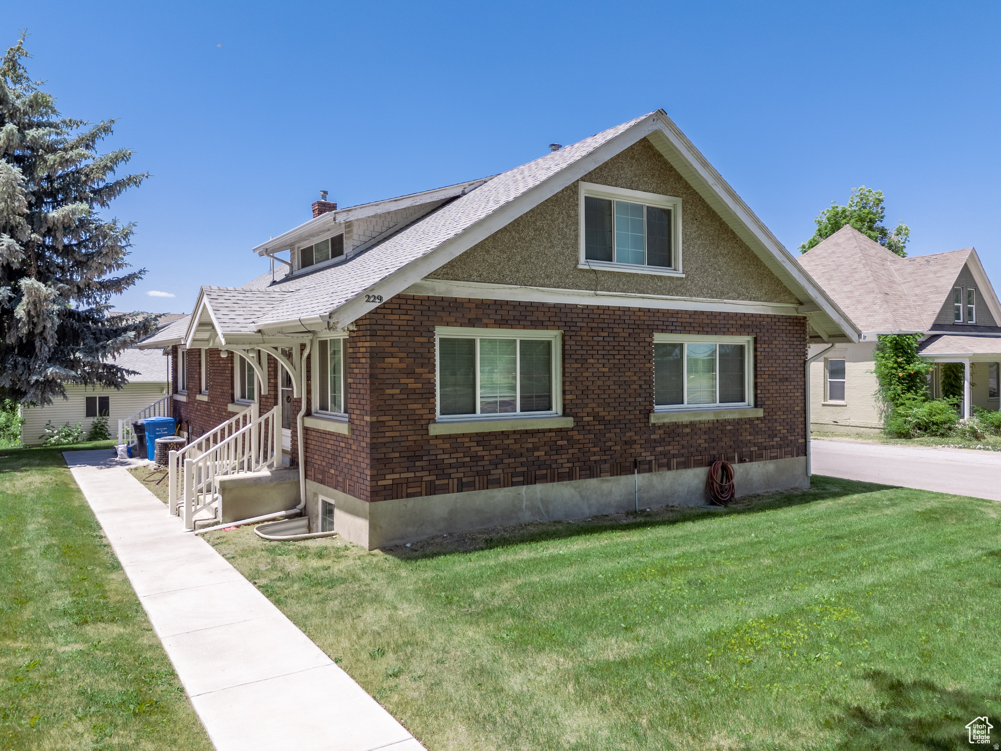 main property photo 19