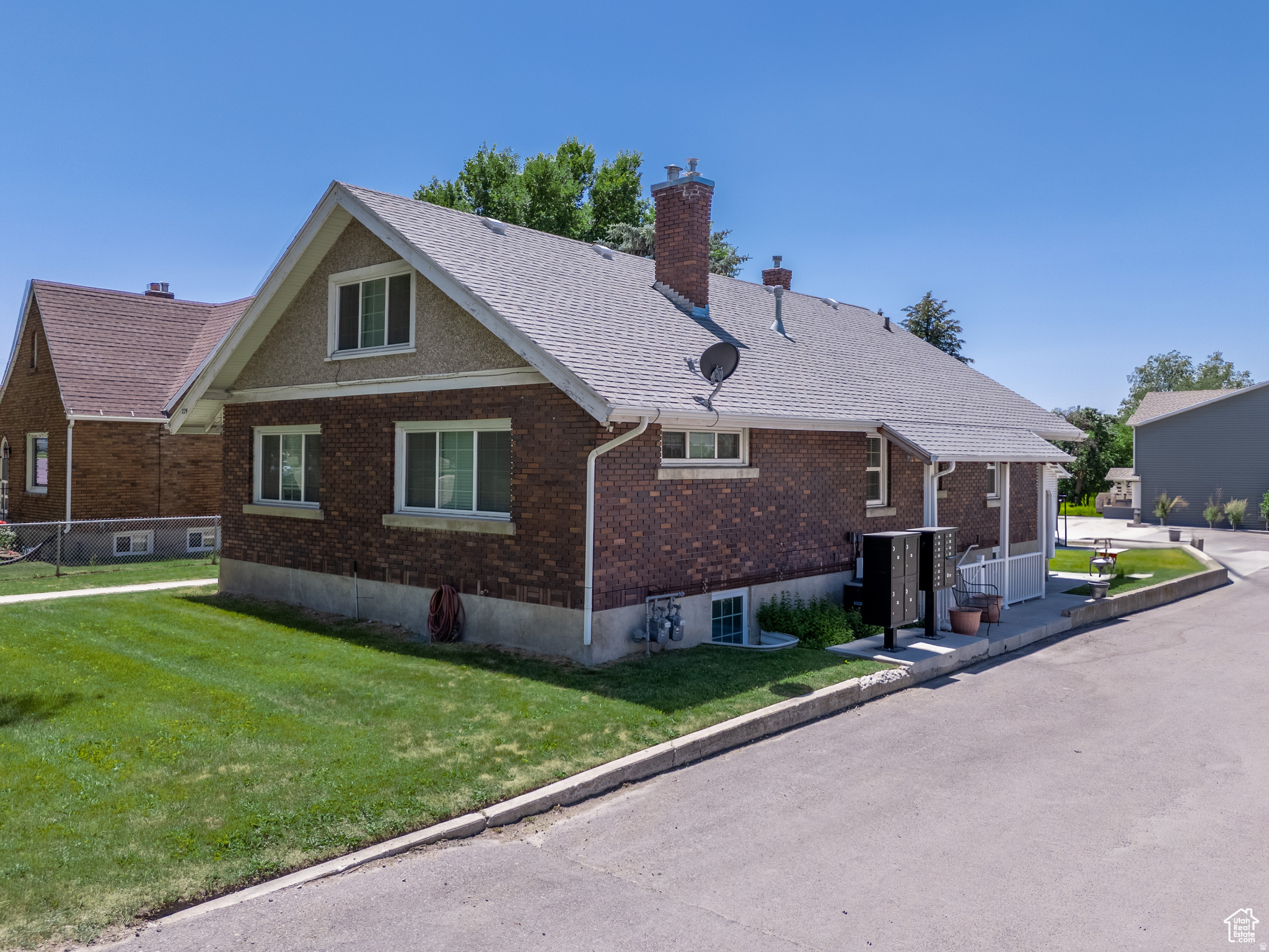 main property photo 20