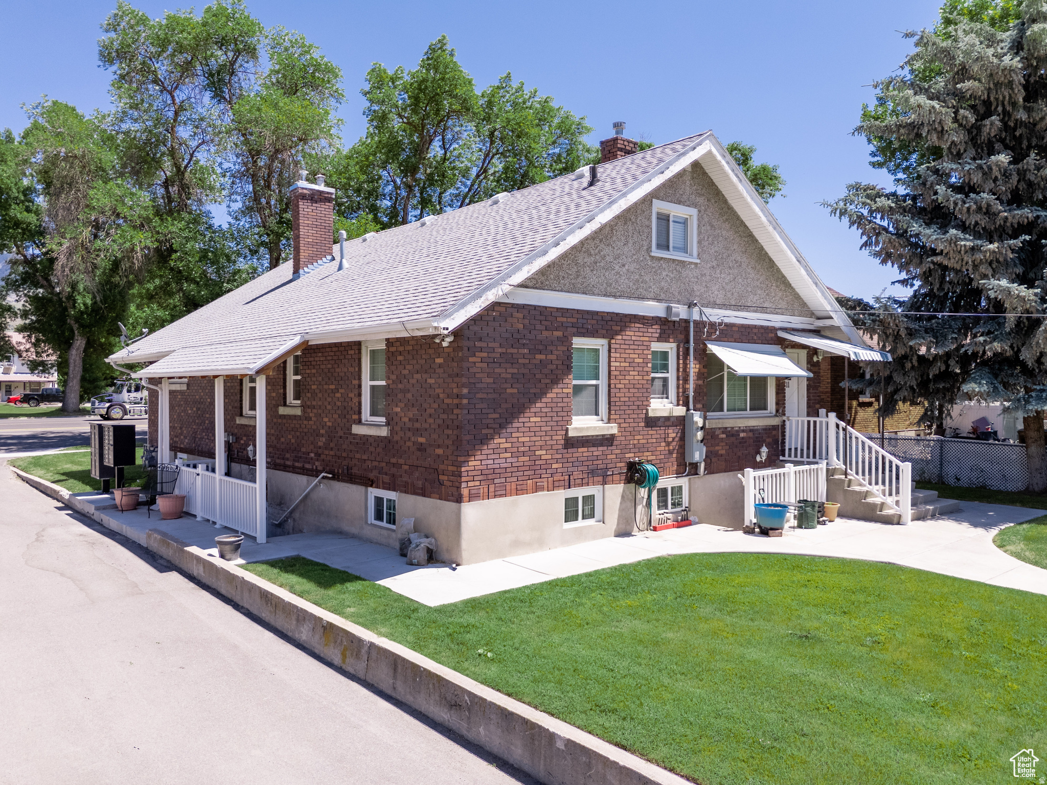 main property photo 21