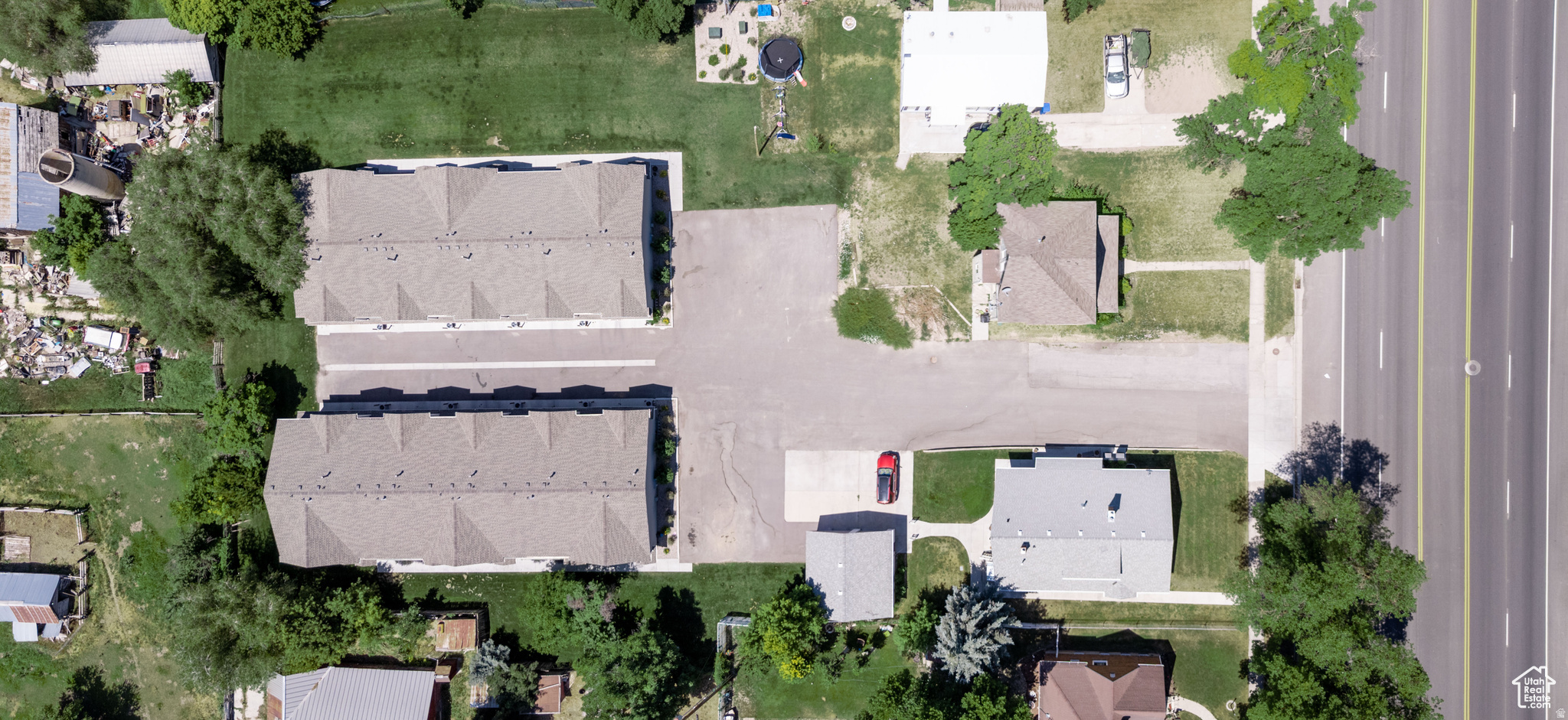 main property photo 29