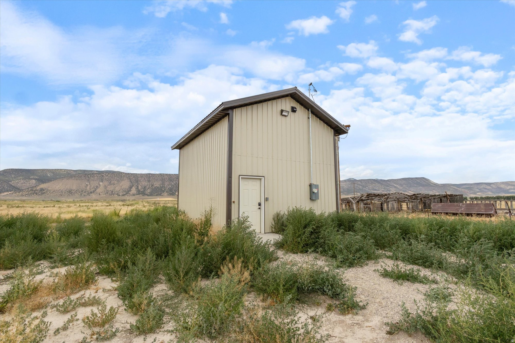 main property photo 4