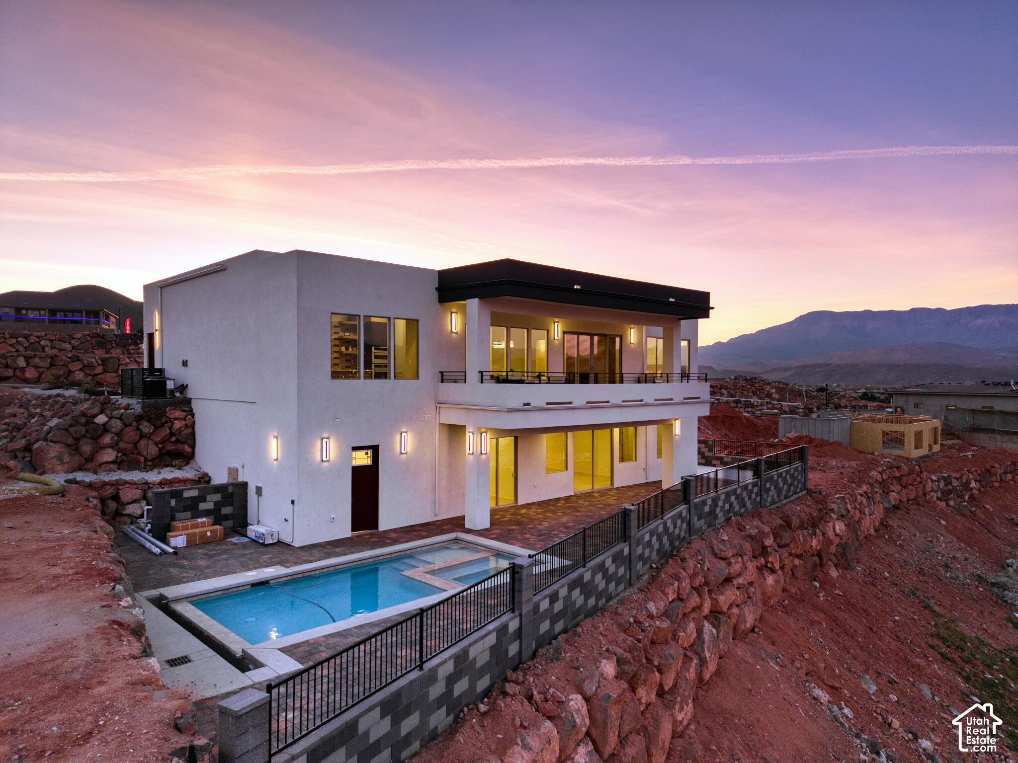 main property photo 4