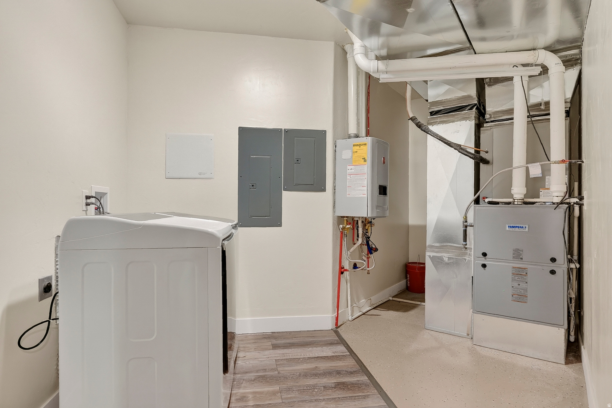 main property photo 70